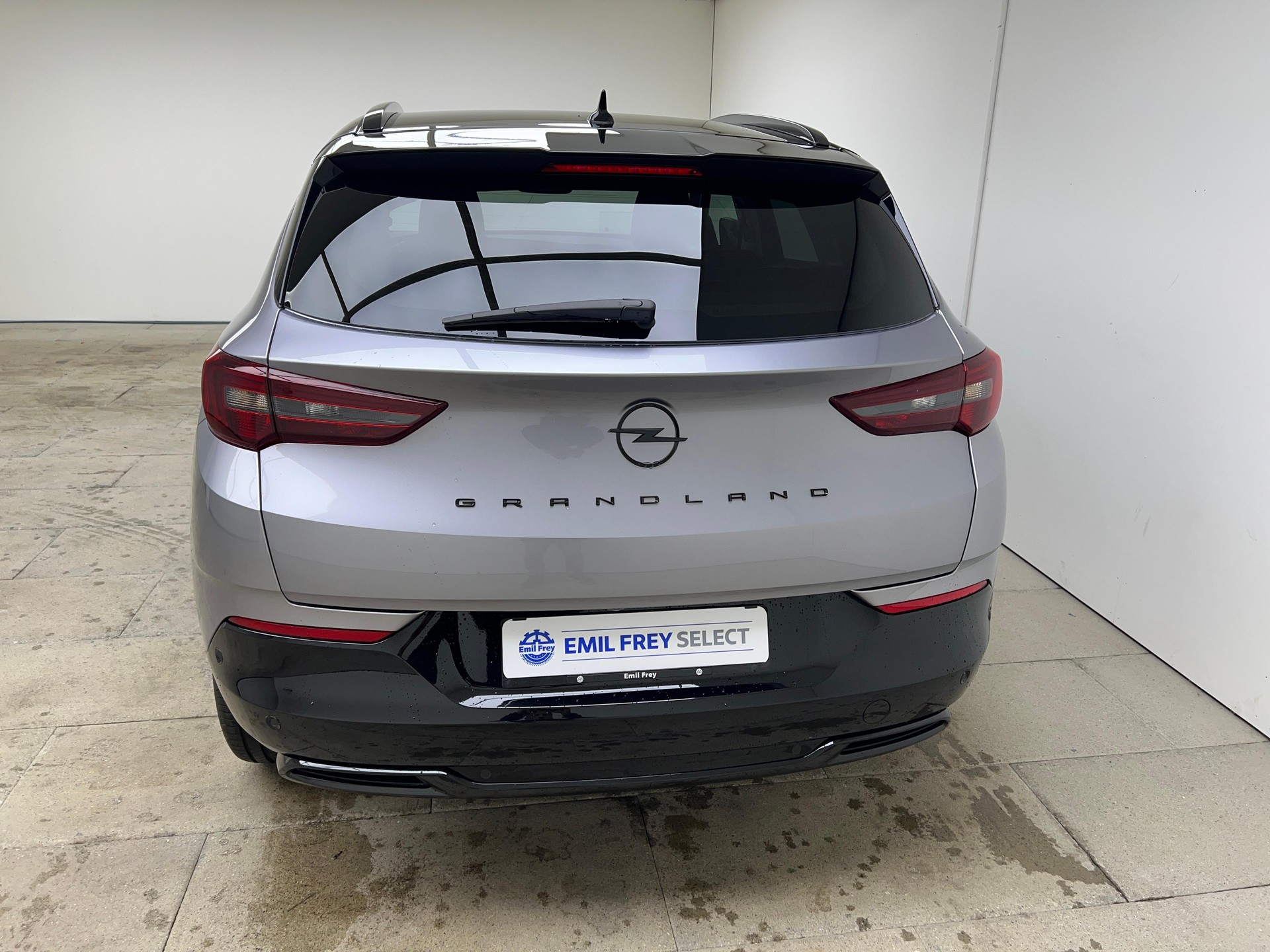 OPEL Grandland 1.2 T GS Blitz / Jetzt mit attraktivem 1.99% Leasing-image-4