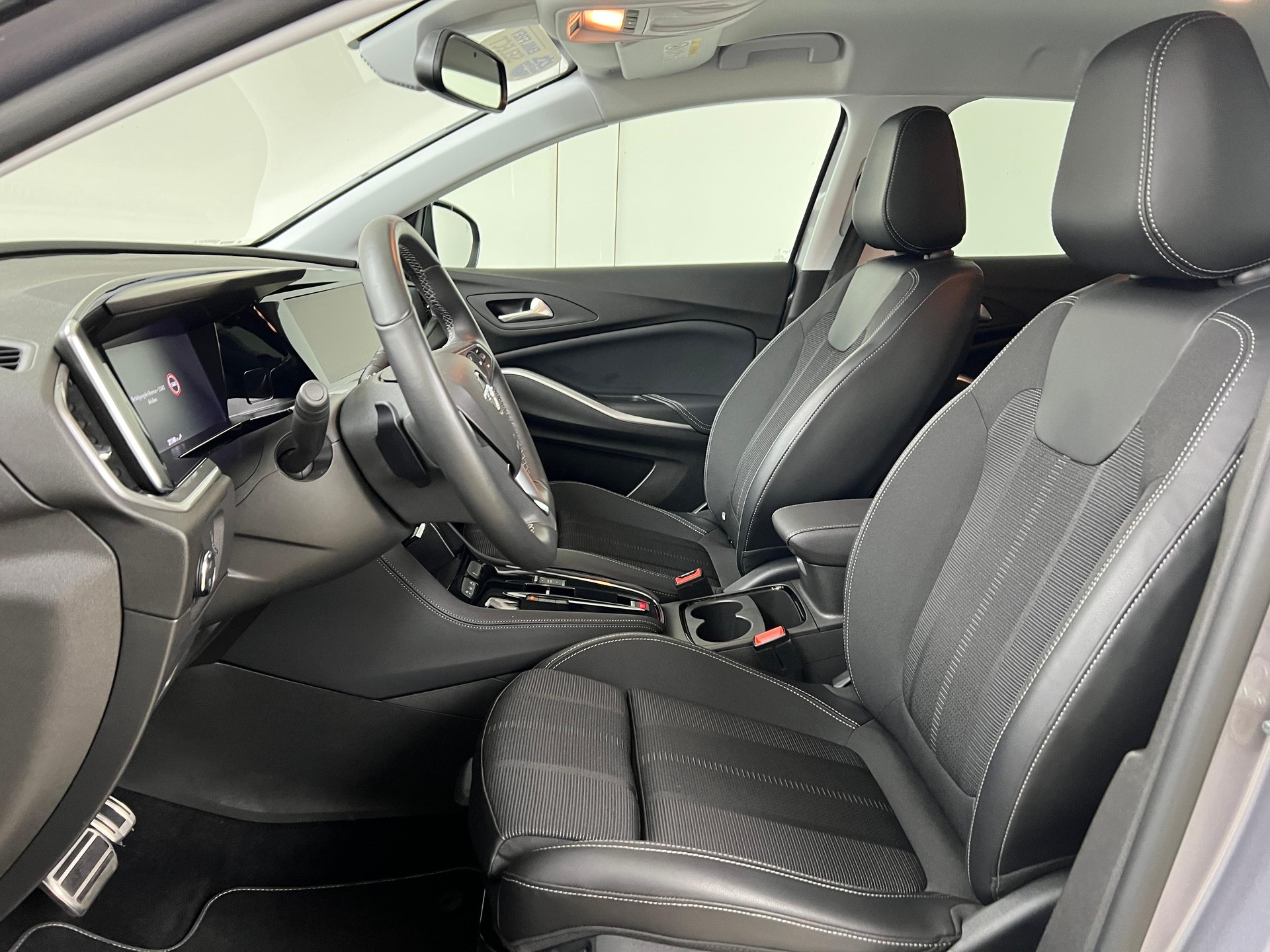 OPEL Grandland 1.2 T GS Blitz / Jetzt mit attraktivem 1.99% Leasing-image-7