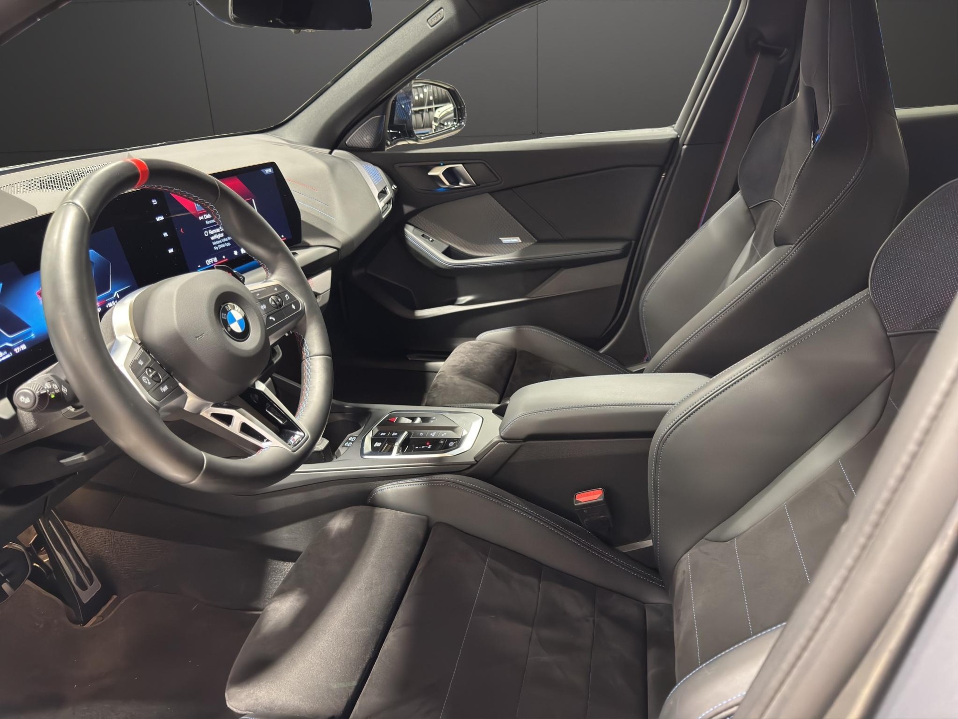 BMW M135i xDrive M Sport-image-7