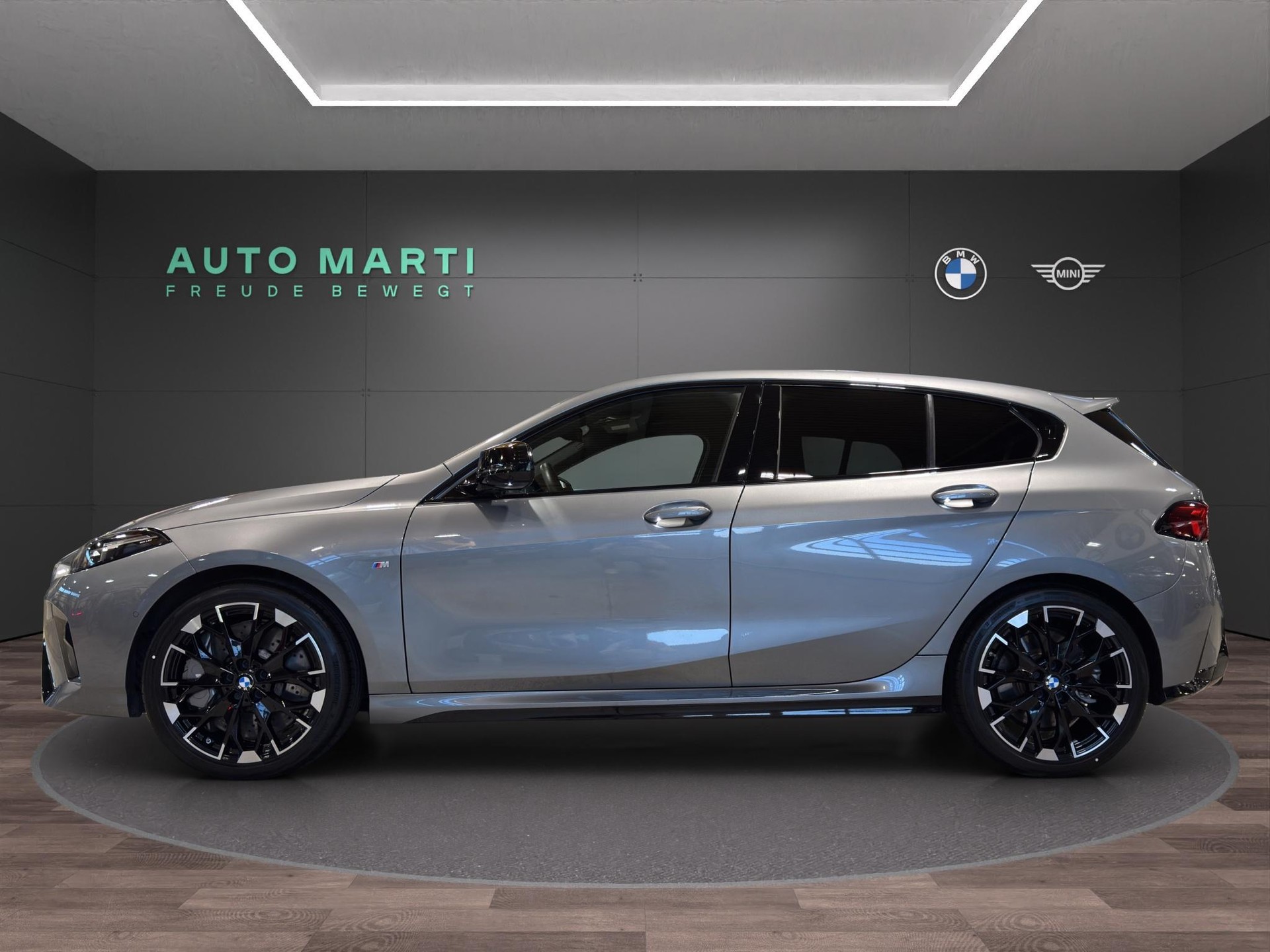 BMW M135i xDrive M Sport-image-1