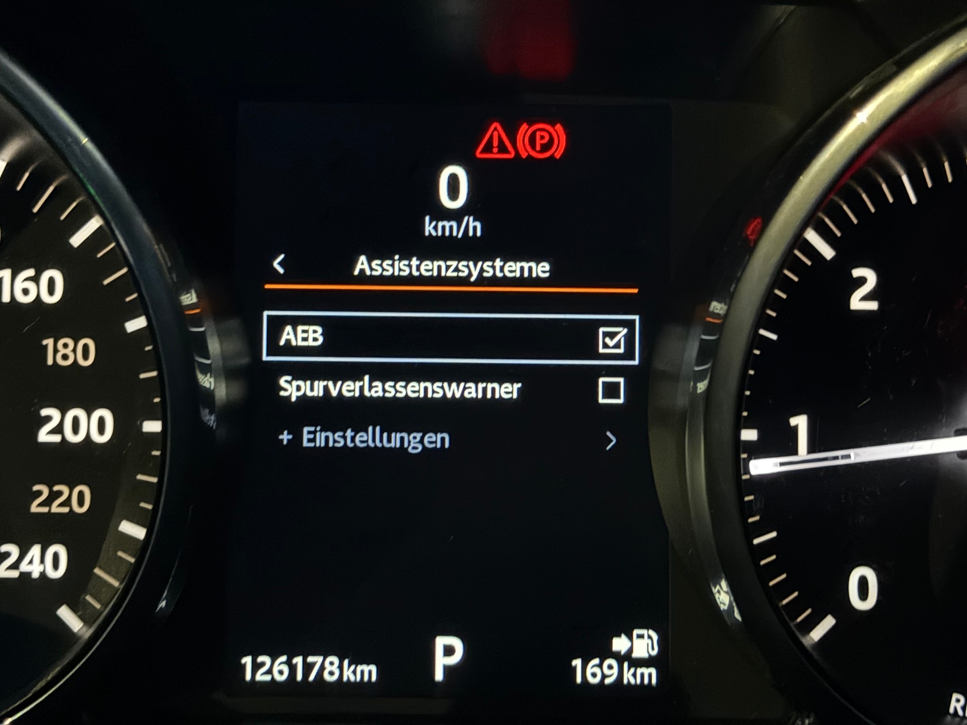 LAND ROVER Range Rover Evoque 2.0 TD4 Pure AT9-image-20