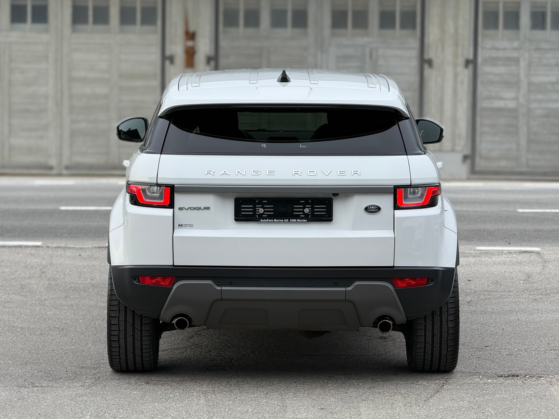 LAND ROVER Range Rover Evoque 2.0 TD4 Pure AT9-image-5