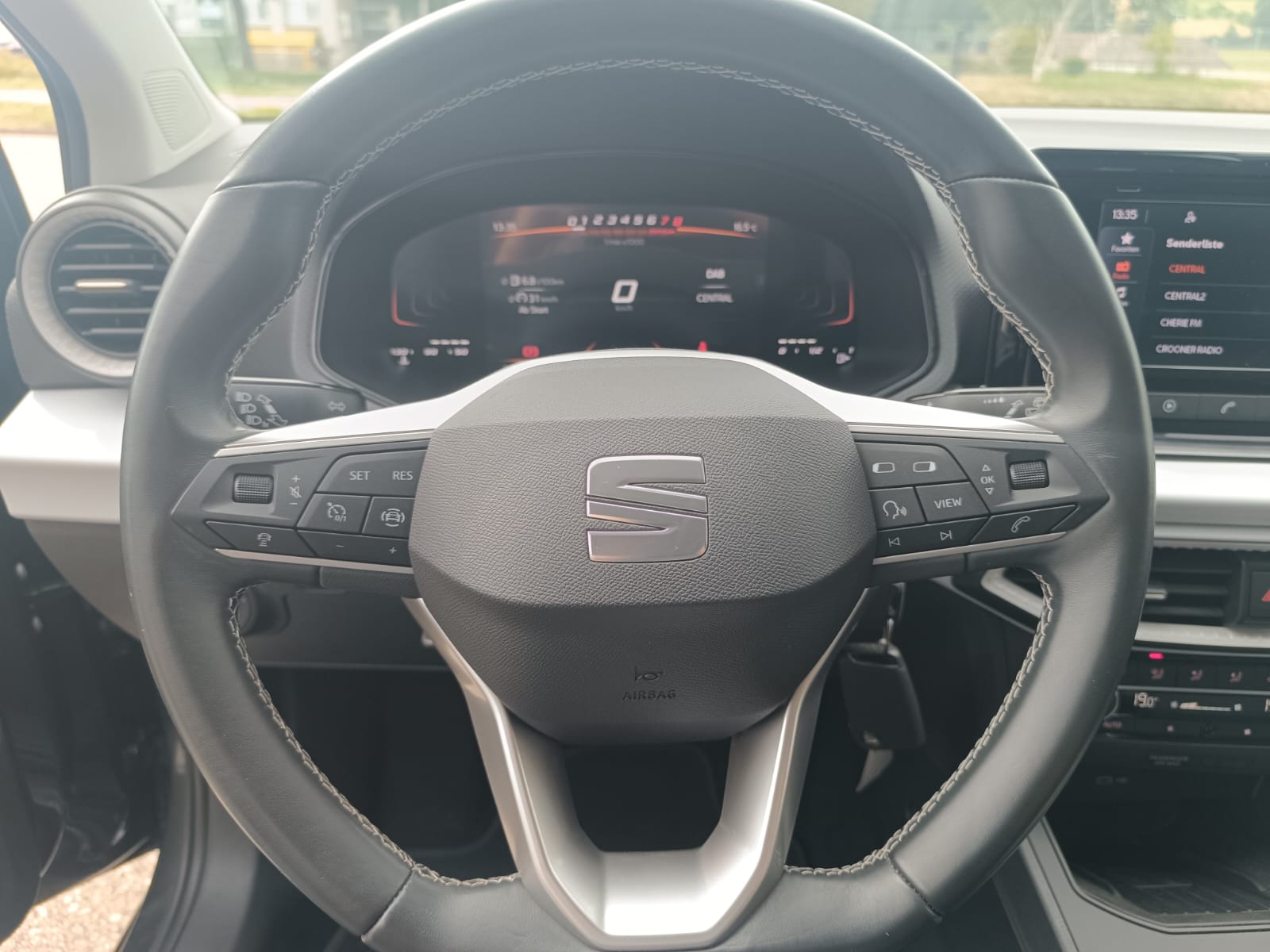 SEAT Ibiza 1.0 EcoTSI Style-image-12