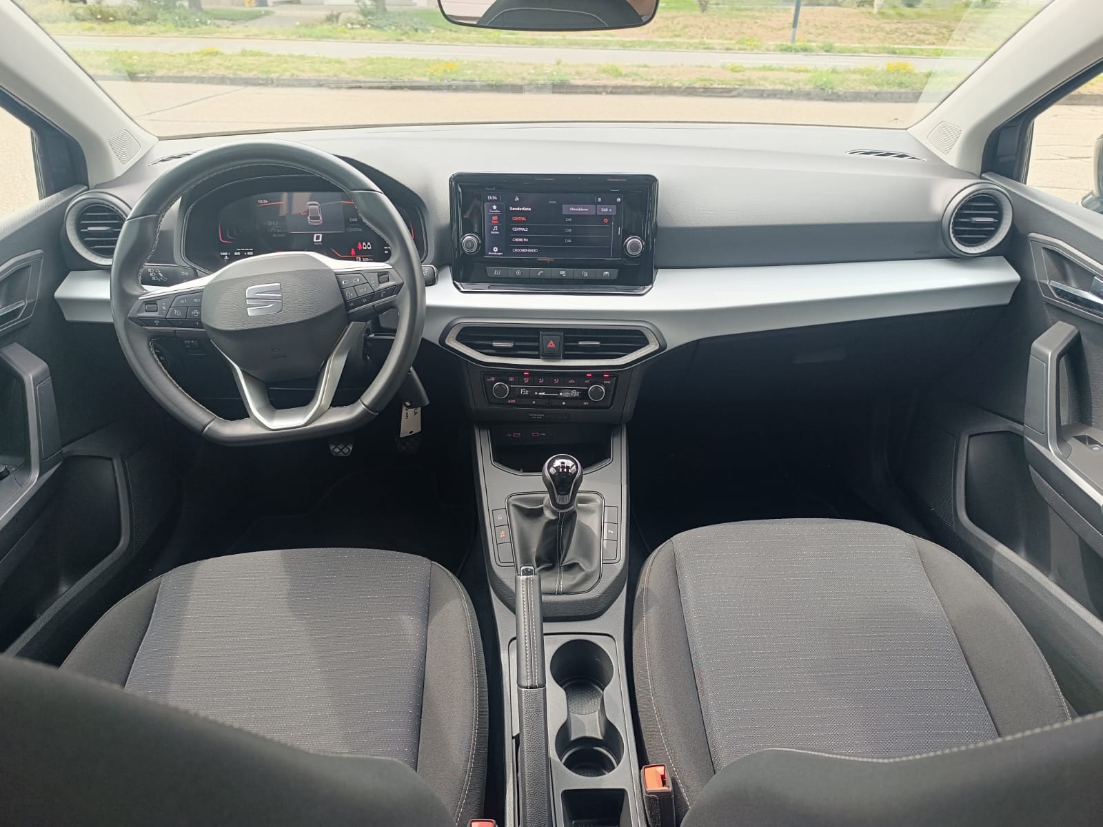SEAT Ibiza 1.0 EcoTSI Style-image-10