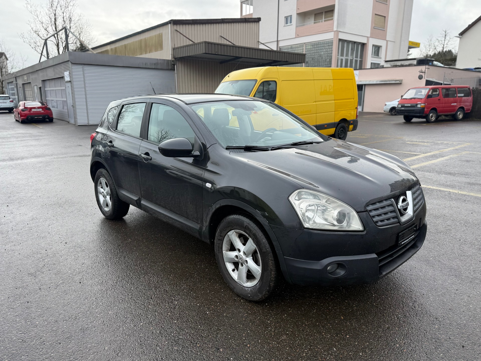 NISSAN QASHQAI-image-2