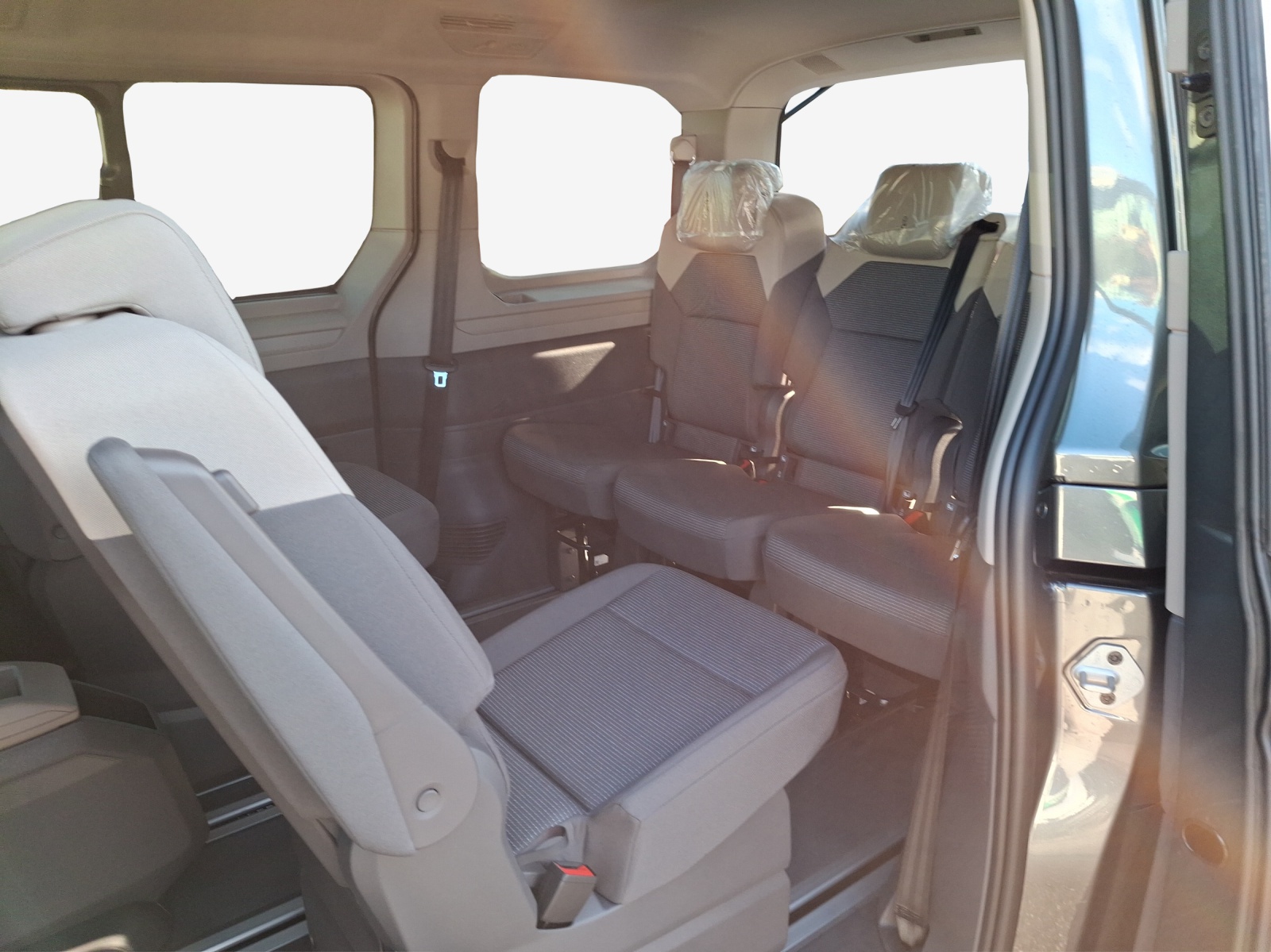 VW Multivan 2.0 TDI Liberty DSG-image-11