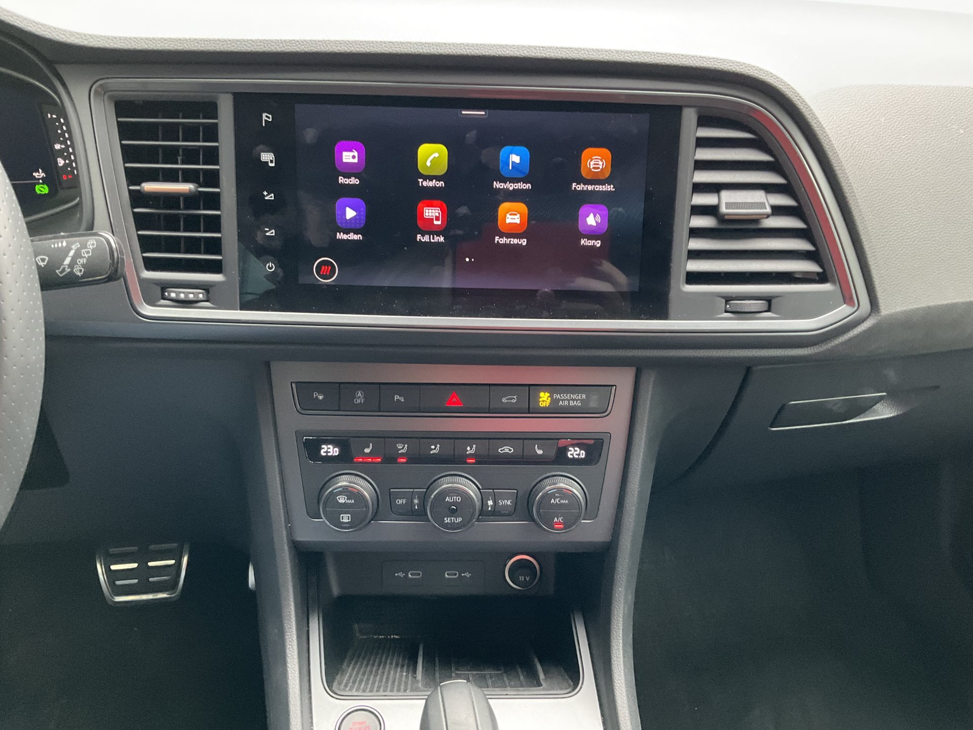 CUPRA Ateca 1.5 TSI *** ANHÄNGERKUPPLUNG & 5 JAHRE CUPRA WERKSGARANTIE ***-image-27