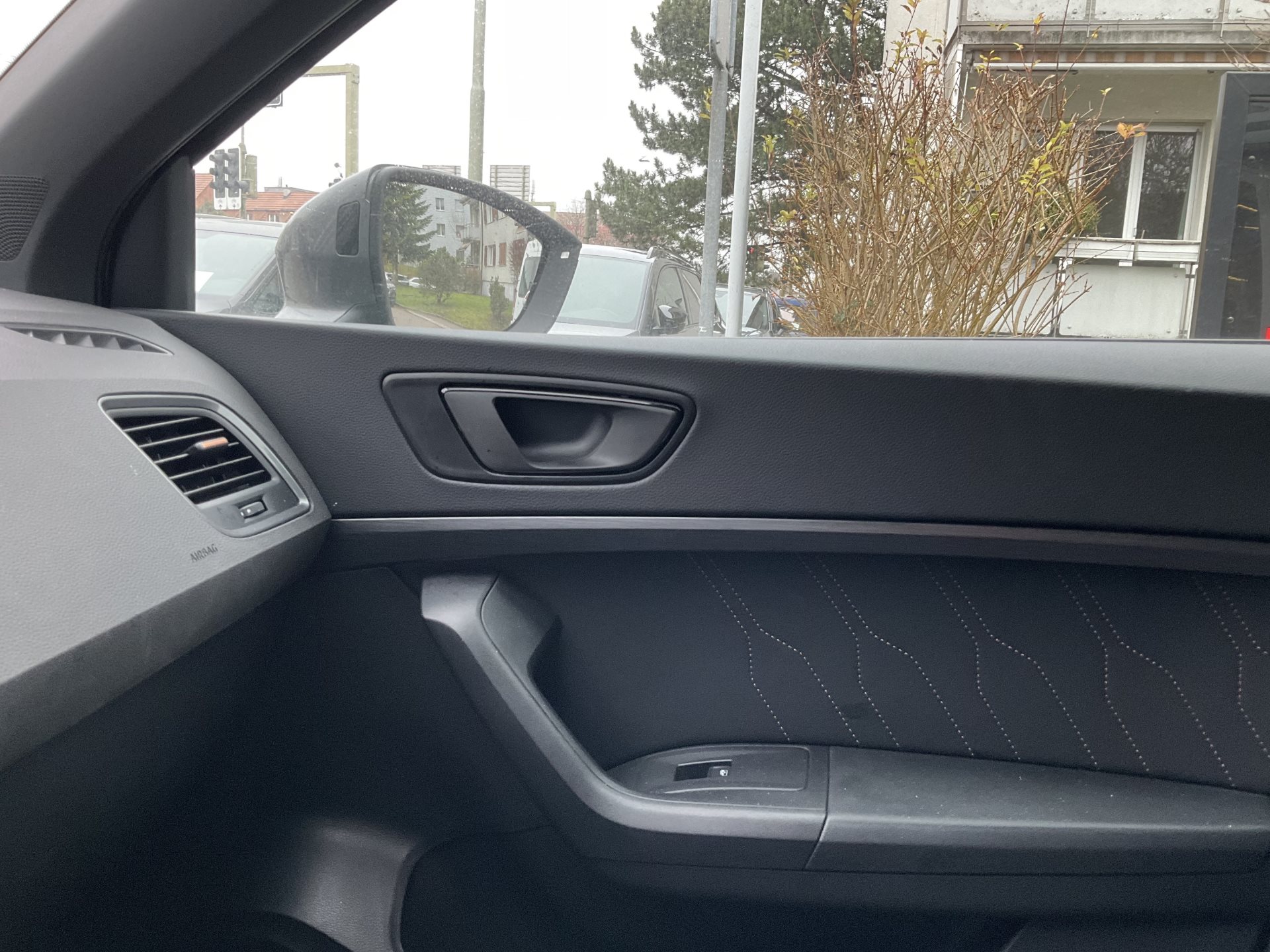 CUPRA Ateca 1.5 TSI *** ANHÄNGERKUPPLUNG & 5 JAHRE CUPRA WERKSGARANTIE ***-image-8