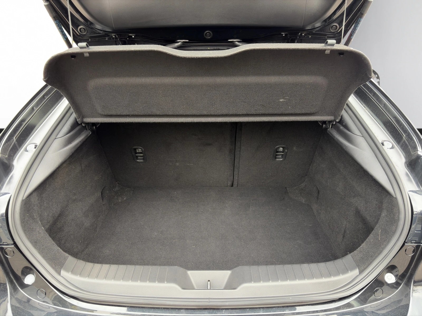 MAZDA 3 Hatchback SKYACTIV-X M Hybrid 186 AWD Exclusive L. Automat-image-6