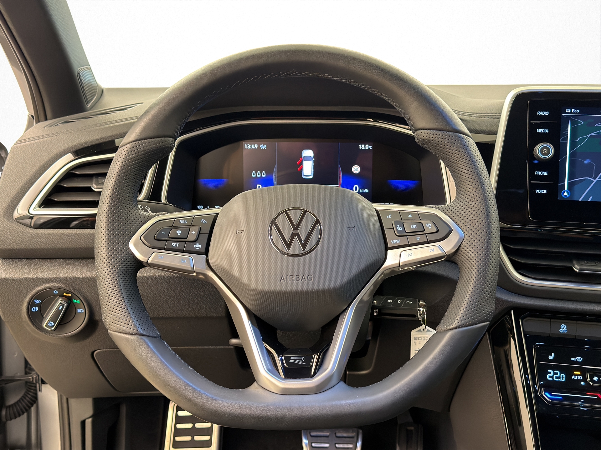 VW T-Roc 2.0 TSI R-Line DSG 4motion-image-5