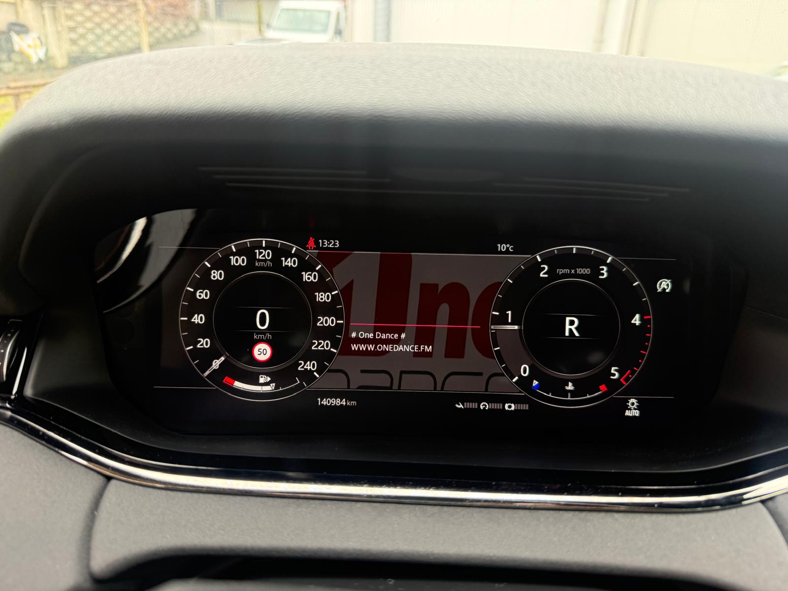 LAND ROVER Range Rover Evoque R-Dynamic D 180 SE AT9-image-13