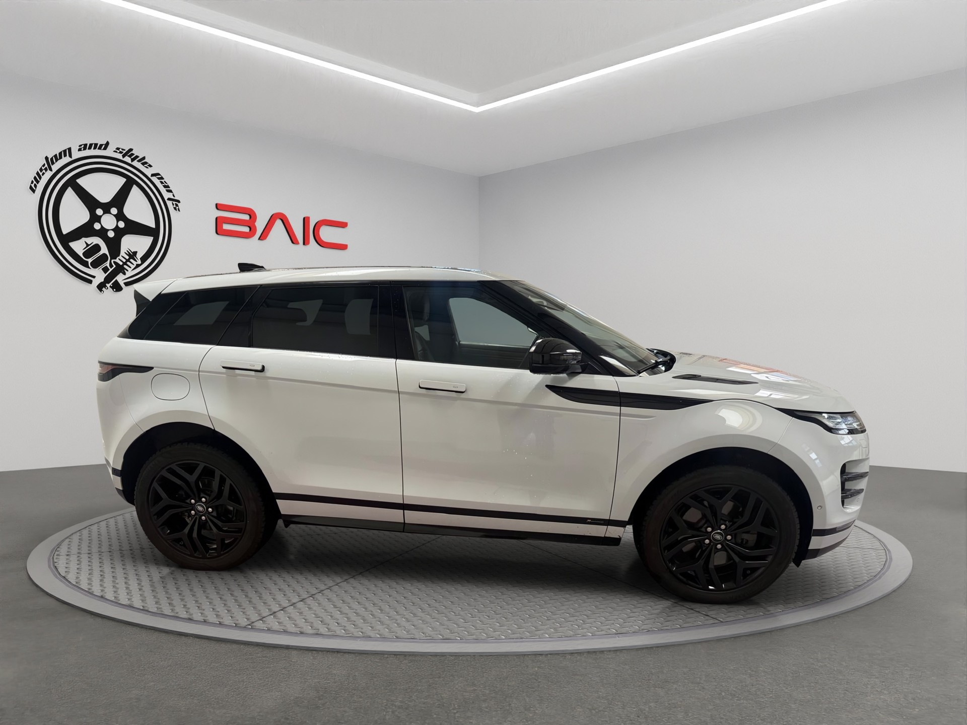LAND ROVER Range Rover Evoque R-Dynamic D 180 SE AT9-image-3