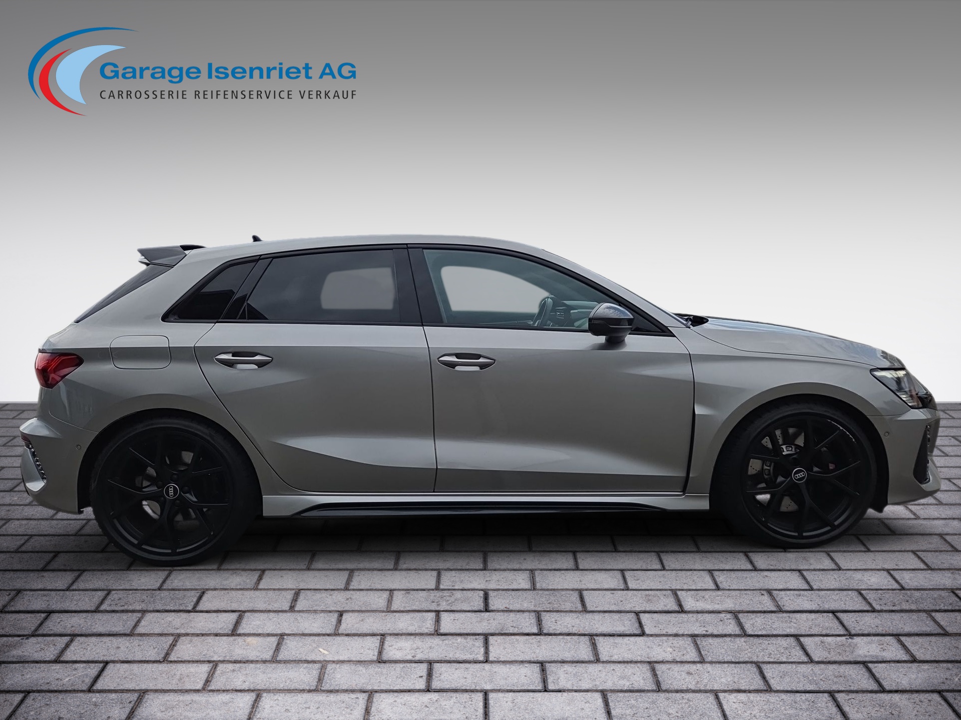 AUDI RS3 Sportback 2.5 TSI quattro S-tronic-image-3