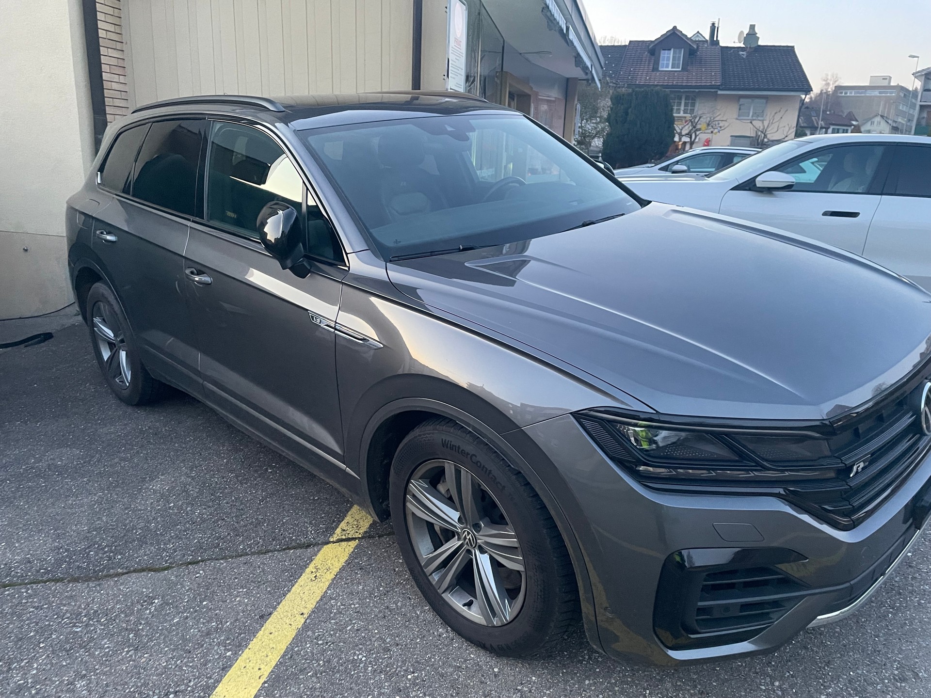 VW Touareg 4.0 V8 TDI R-Line Tiptronic-image-1