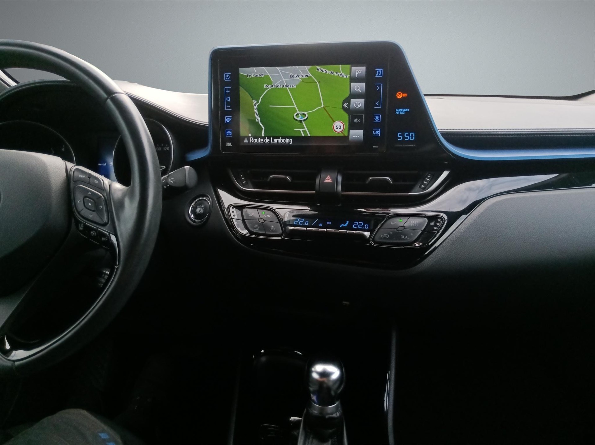 TOYOTA C-HR 1.2 T Style 4x4-image-11