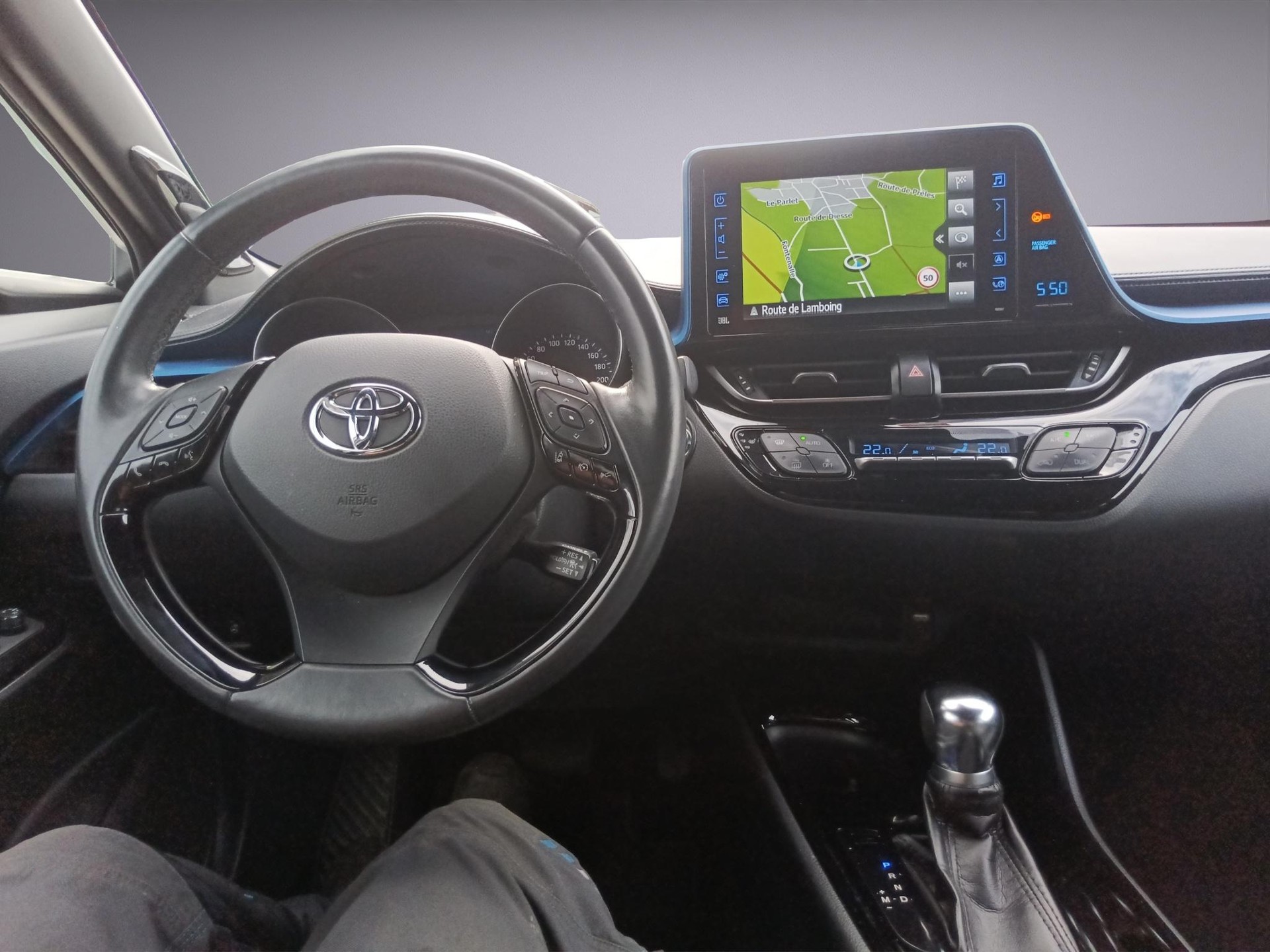 TOYOTA C-HR 1.2 T Style 4x4-image-10