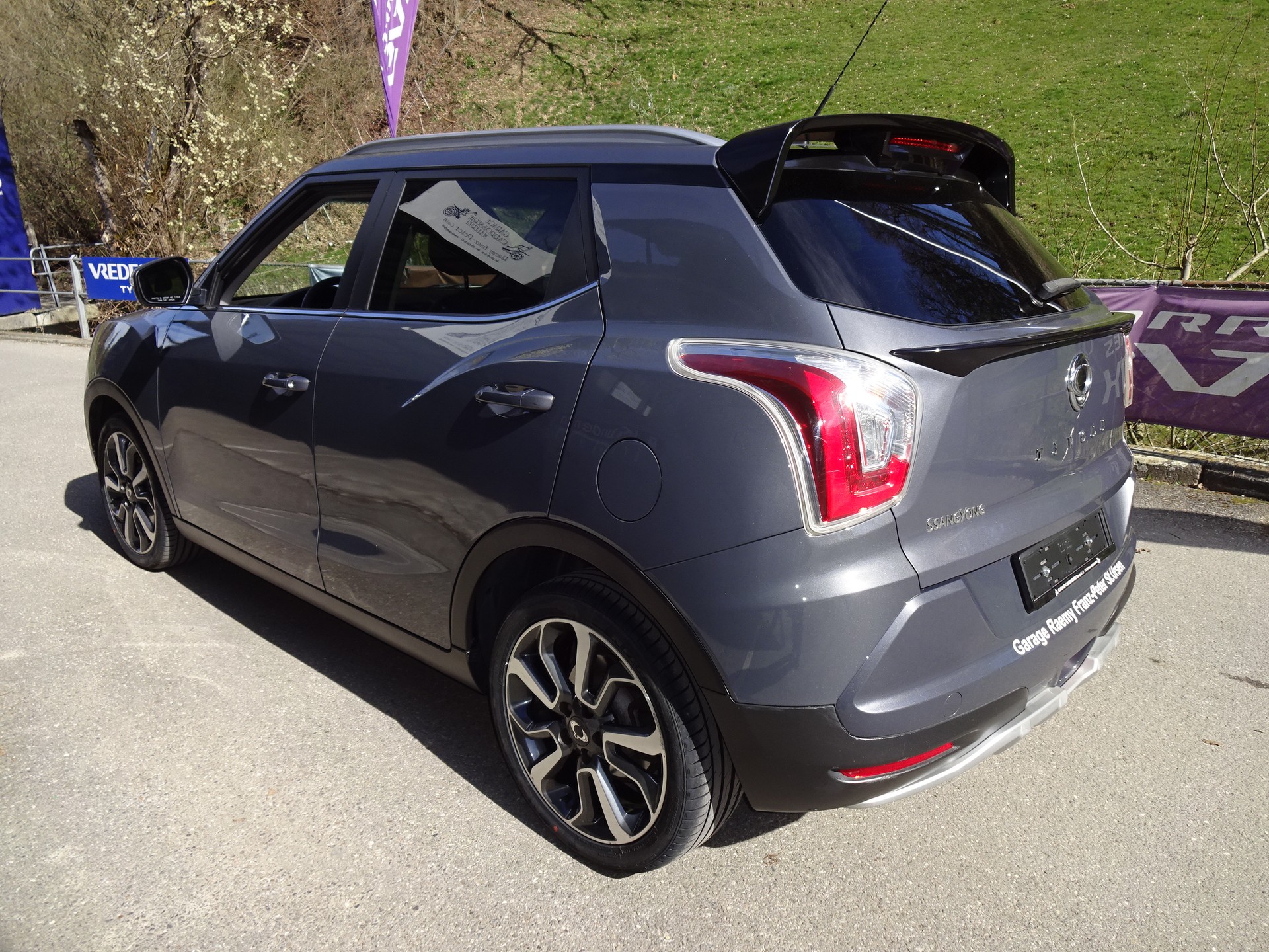 KGM-SsangYong Tivoli 1.6 e-XGi Sapphire 2WD-image-2