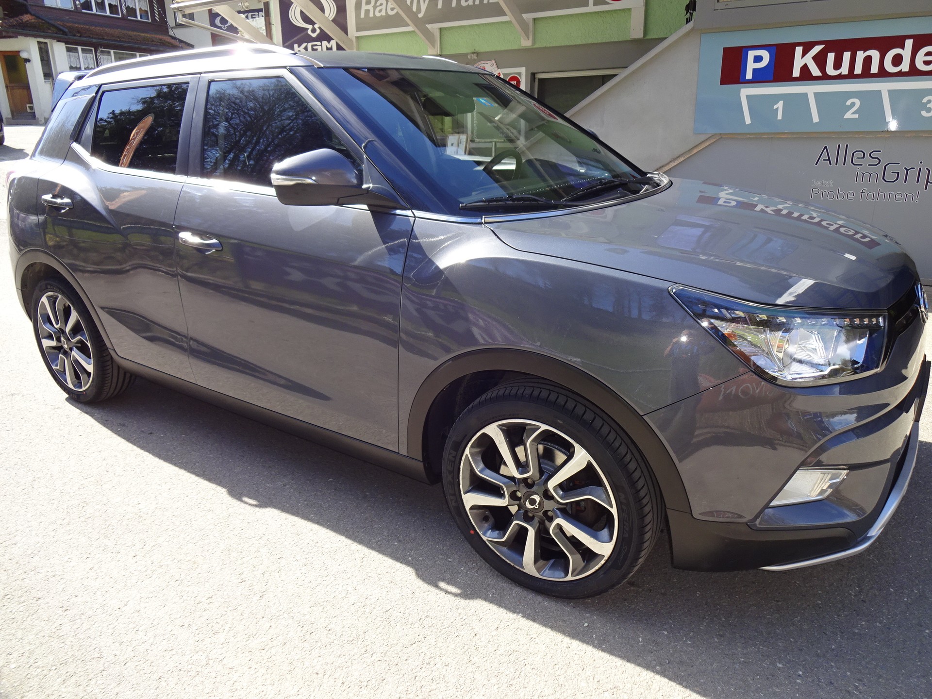 KGM-SsangYong Tivoli 1.6 e-XGi Sapphire 2WD-image-5