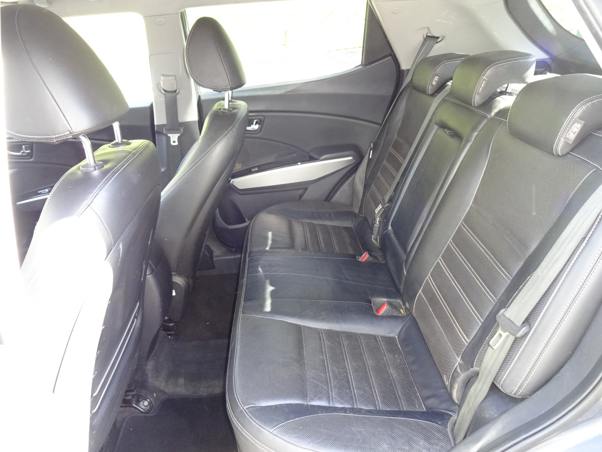 KGM-SsangYong Tivoli 1.6 e-XGi Sapphire 2WD-image-11