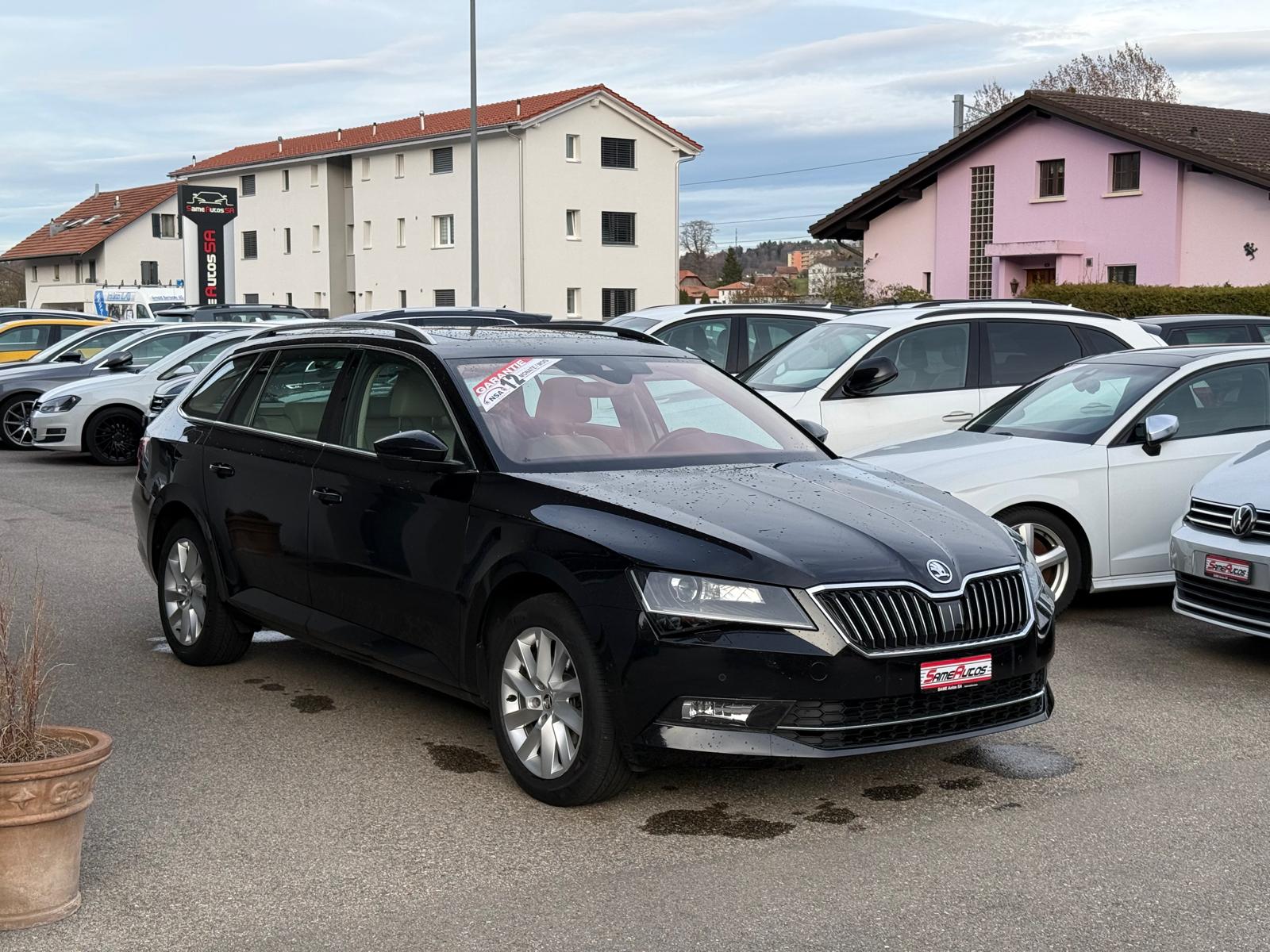 SKODA Superb Combi 1.8 TSI Style DSG-image-0
