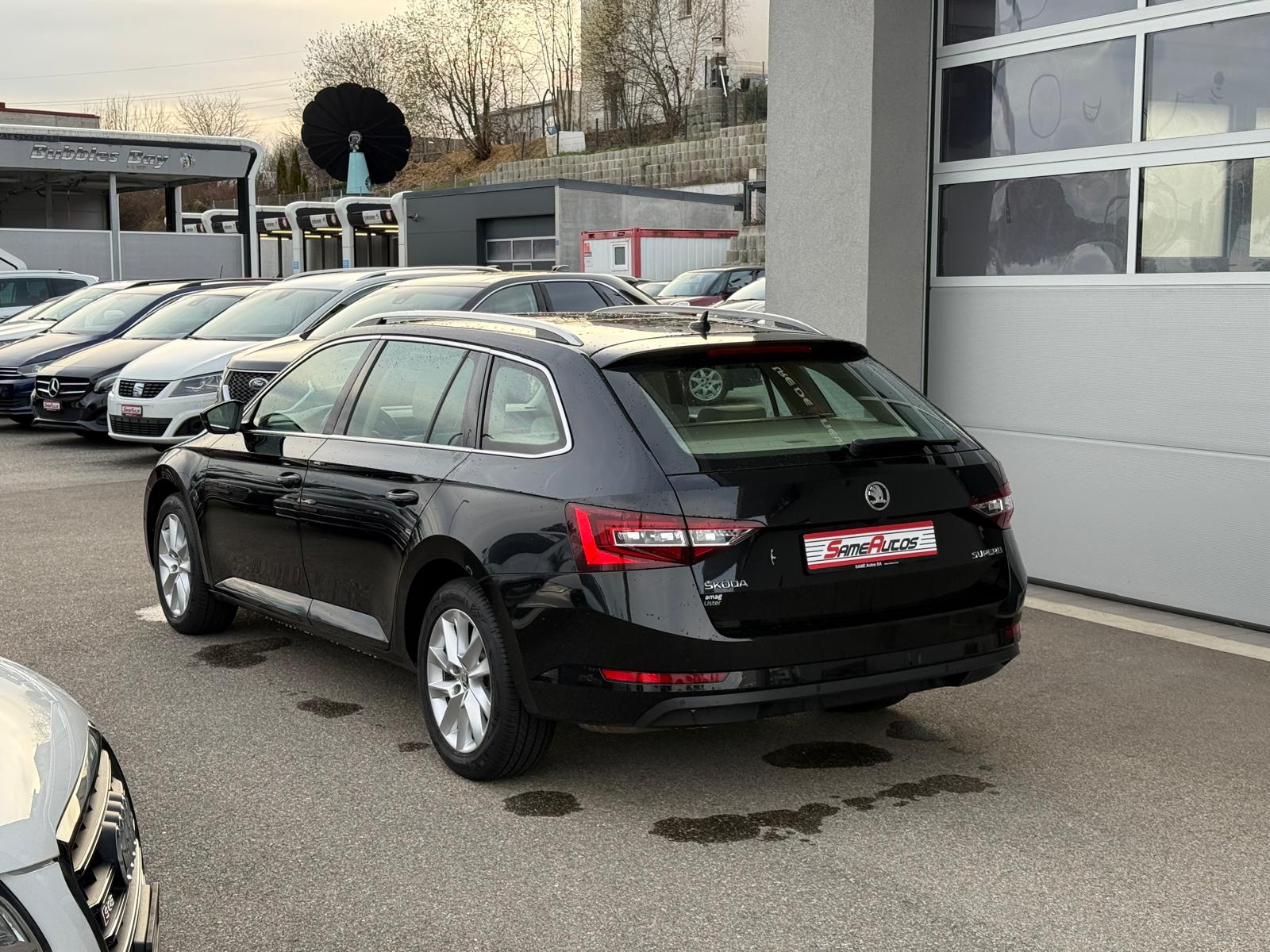 SKODA Superb Combi 1.8 TSI Style DSG-image-3