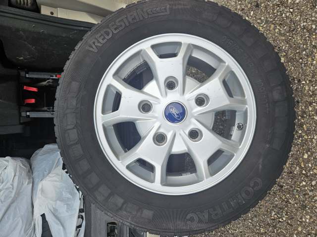 FORD Tourneo Custom 300 L1 2.2 TDCi 155 Limited-image-13