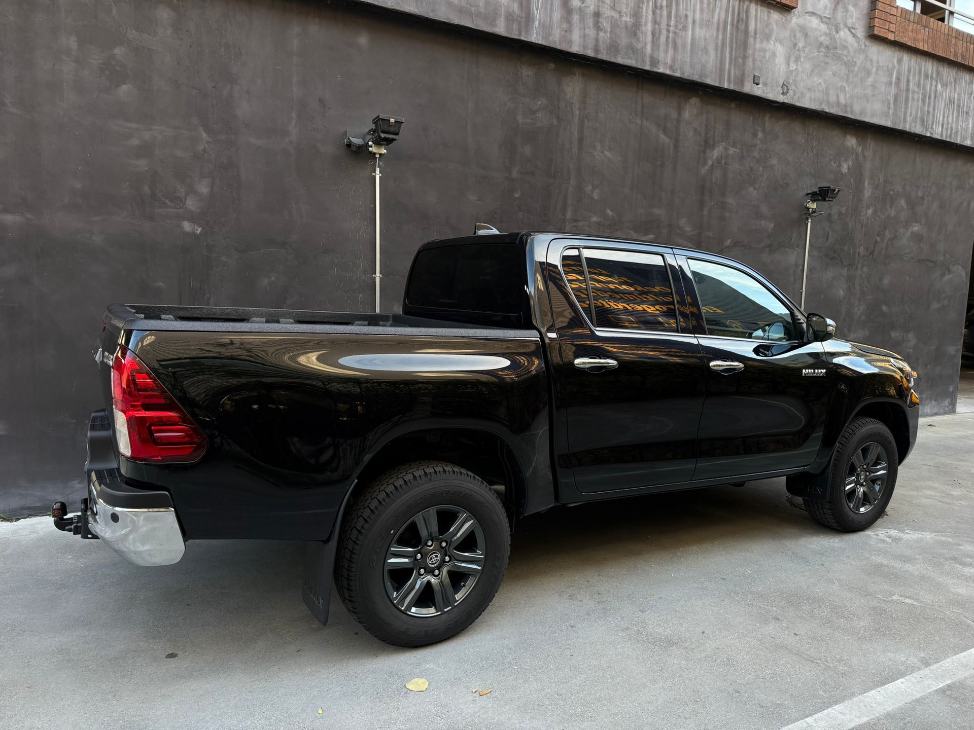 TOYOTA Hilux 2.8d MHEV Style Double Cab 4x4-image-6