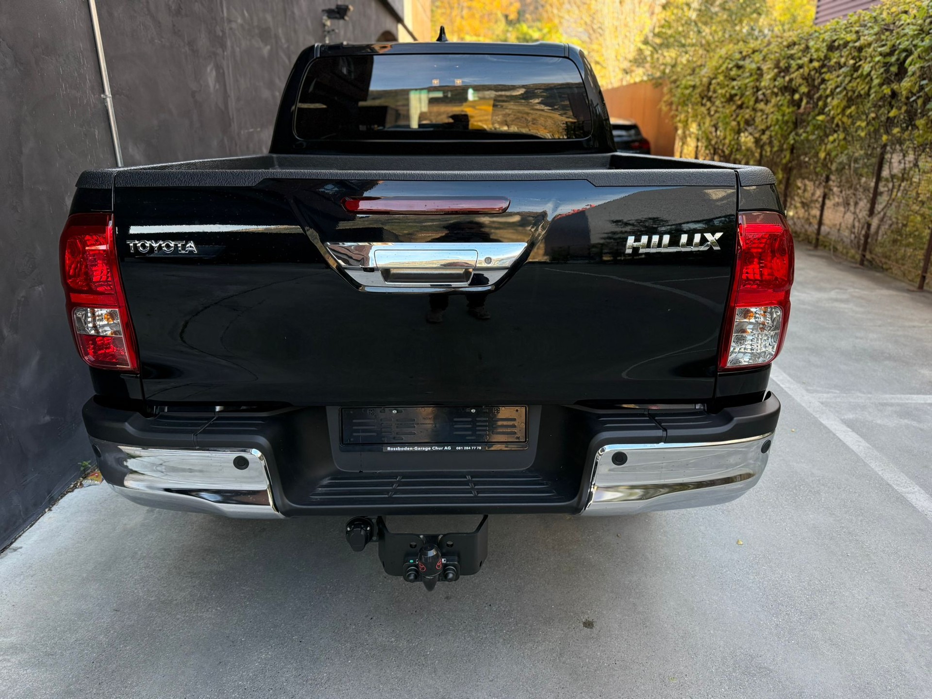 TOYOTA Hilux 2.8d MHEV Style Double Cab 4x4-image-5