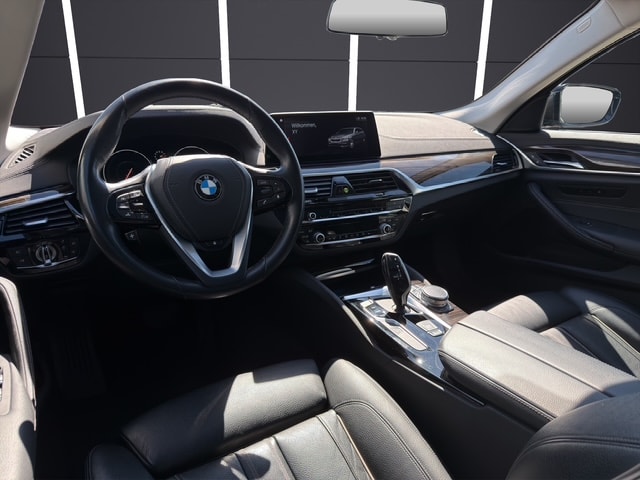BMW 520d xDrive Touring Luxury Line Steptronic-image-27
