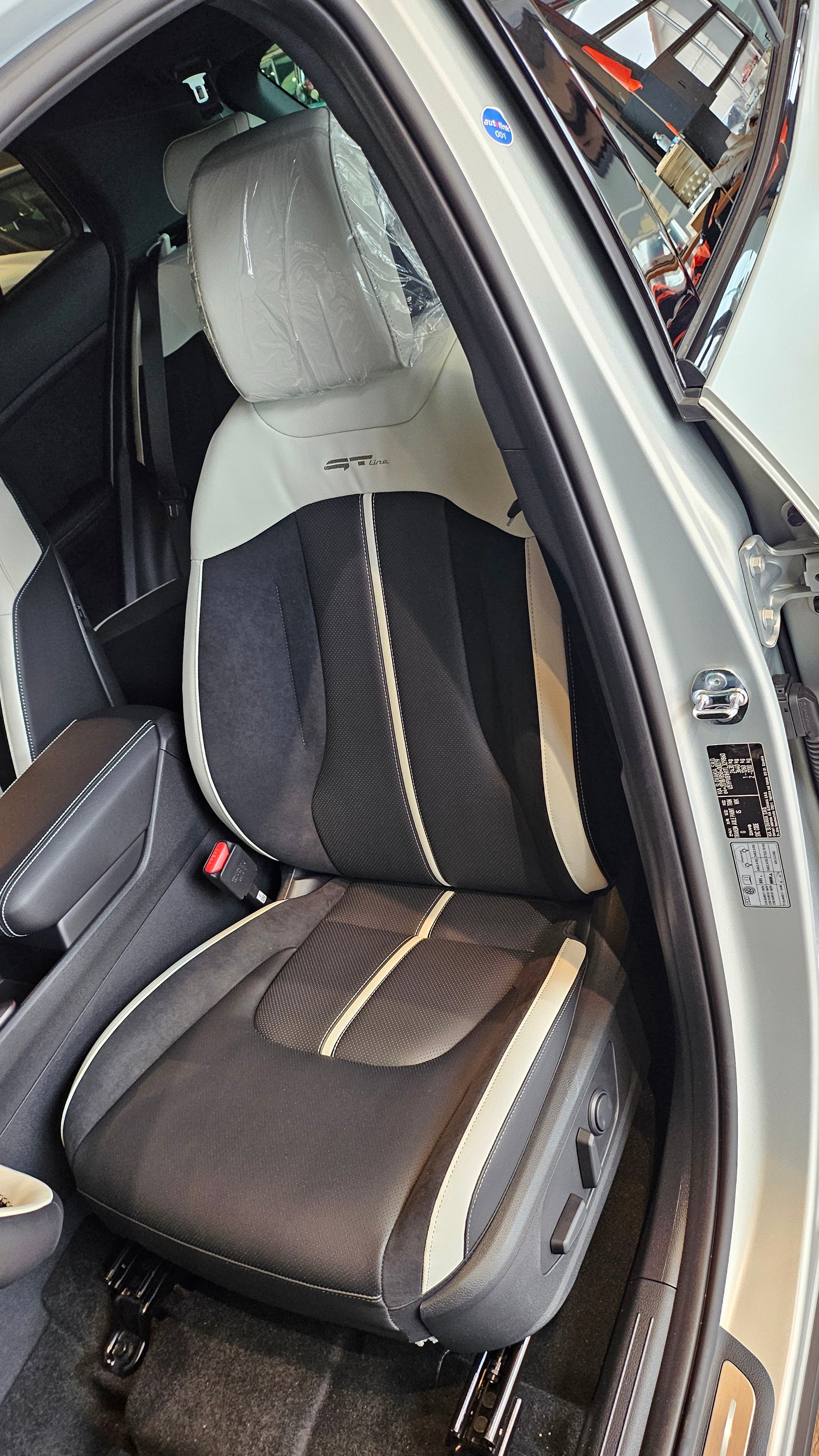 KIA Sportage 1.6T-GDi PHEV GT-Line 4x4 A-image-26