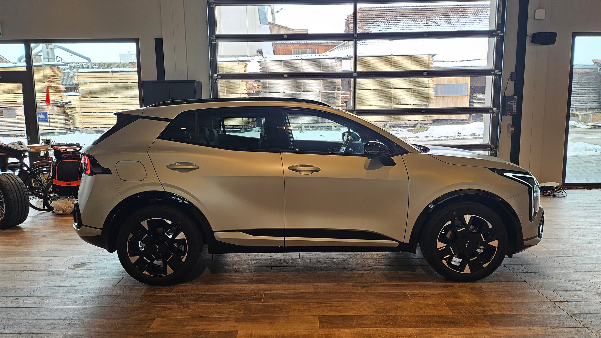 KIA Sportage 1.6T-GDi PHEV GT-Line 4x4 A-image-6