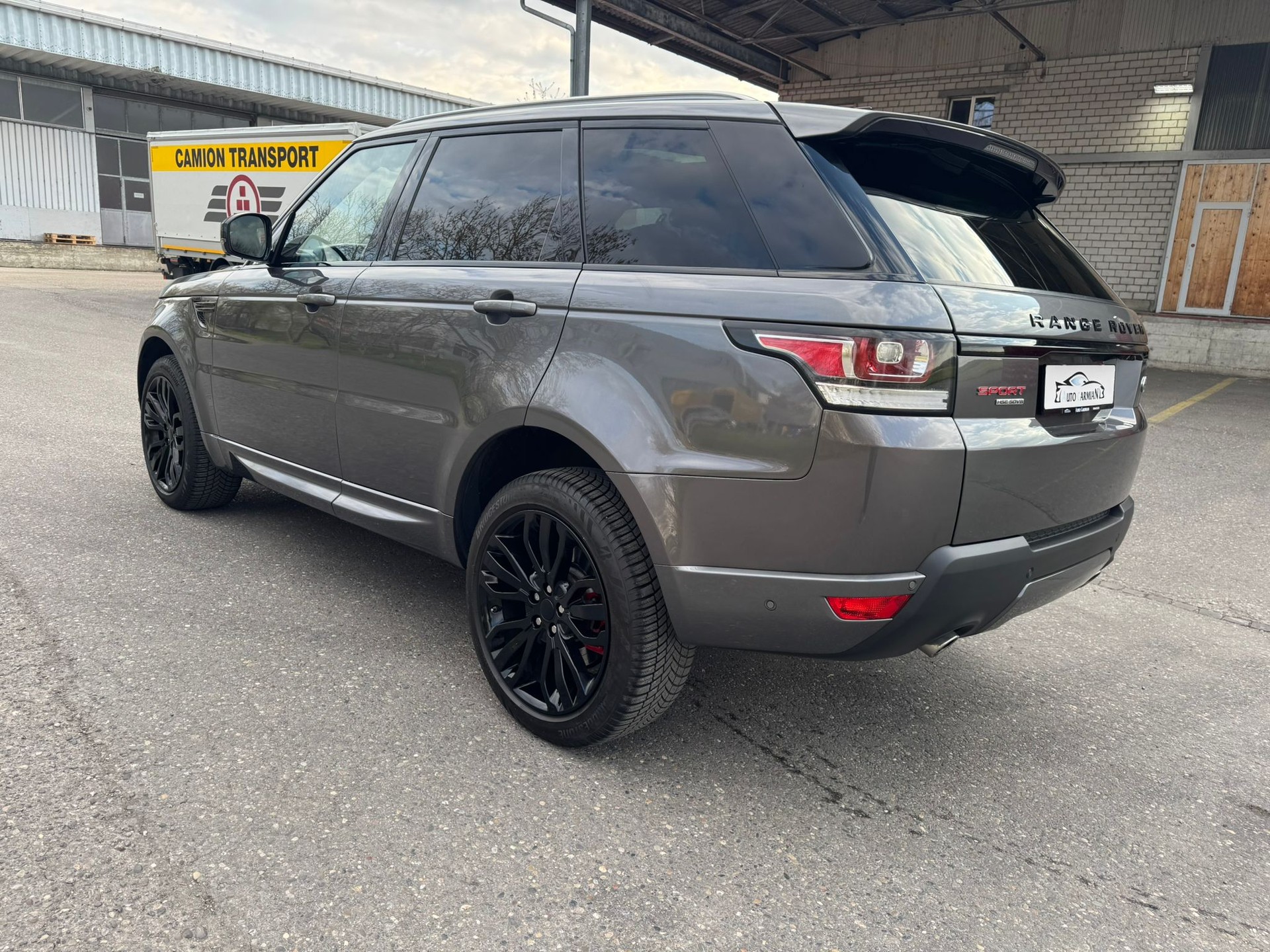 LAND ROVER Range Rover Sport 3.0 SDV6 HSE Dynamic Automatic-image-4