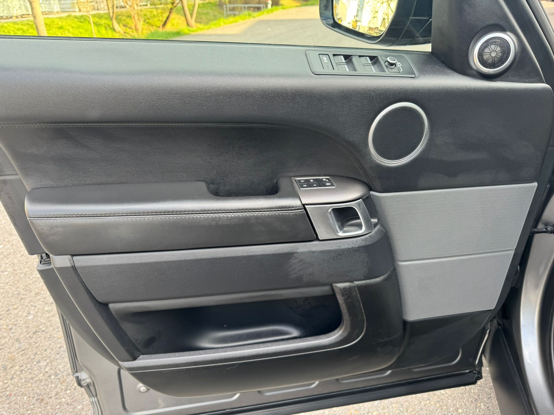 LAND ROVER Range Rover Sport 3.0 SDV6 HSE Dynamic Automatic-image-16