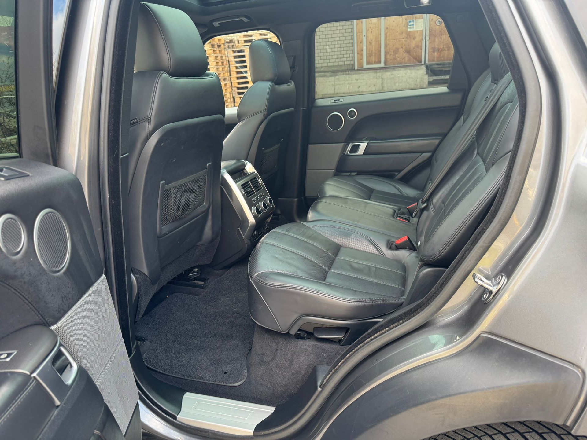 LAND ROVER Range Rover Sport 3.0 SDV6 HSE Dynamic Automatic-image-17