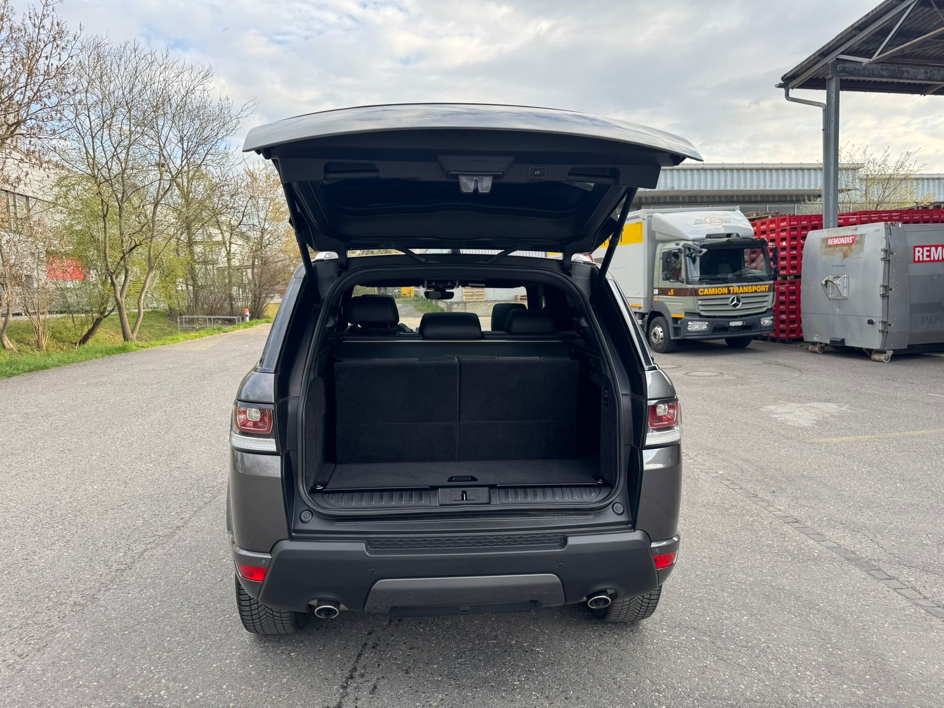 LAND ROVER Range Rover Sport 3.0 SDV6 HSE Dynamic Automatic-image-6