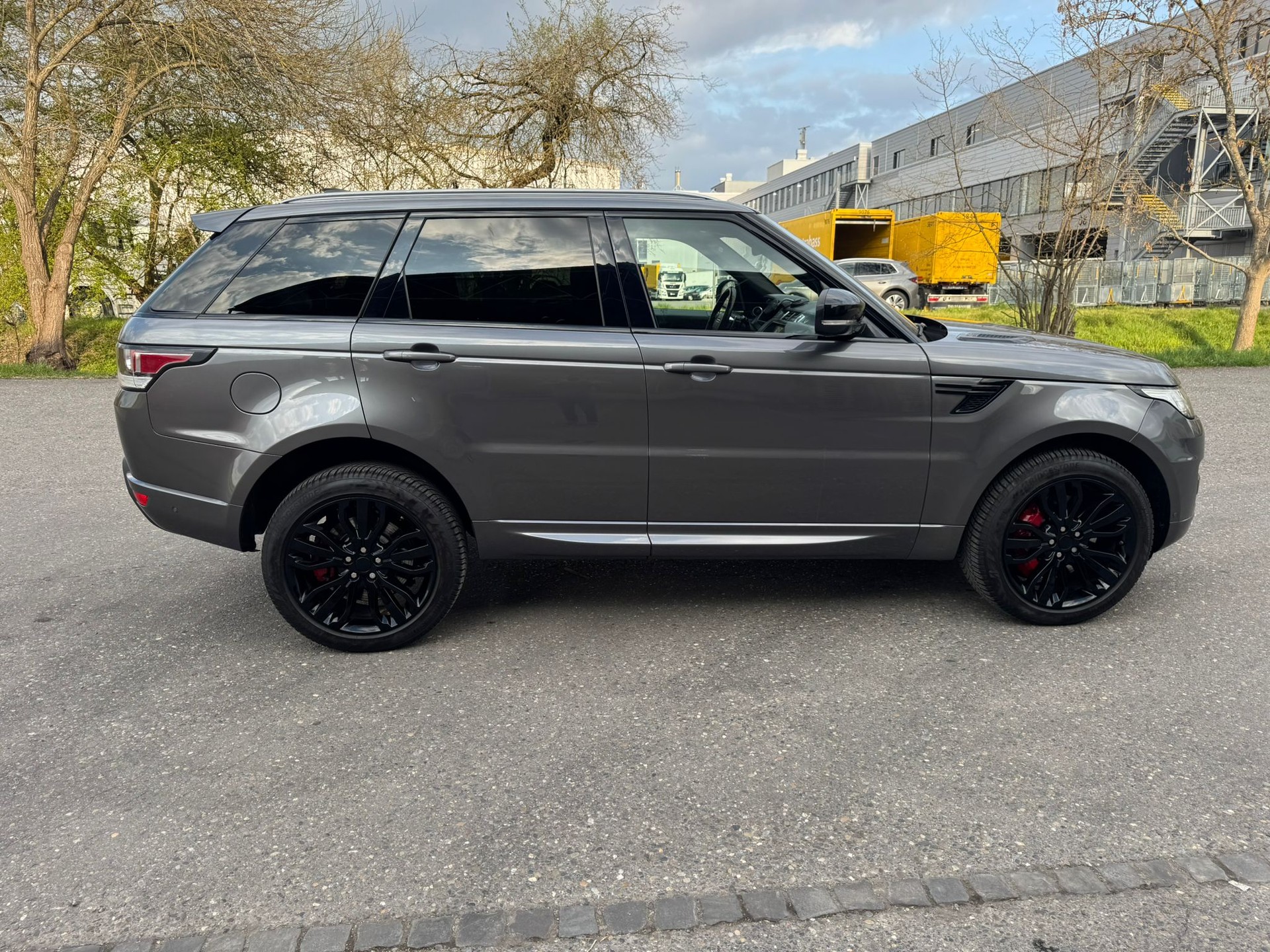 LAND ROVER Range Rover Sport 3.0 SDV6 HSE Dynamic Automatic-image-11