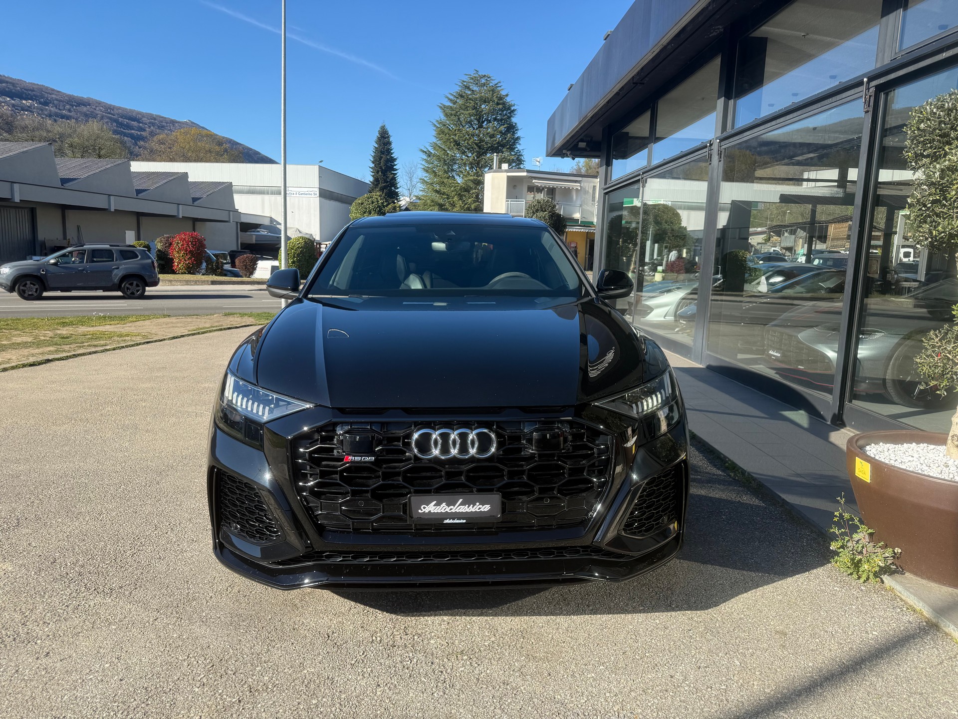 AUDI RSQ8 quattro tiptronic-image-1