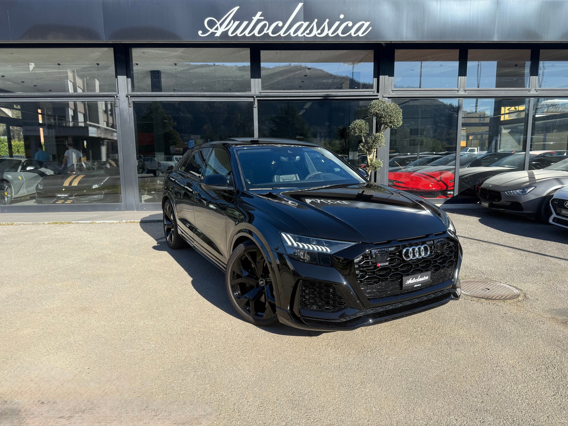 AUDI RSQ8 quattro tiptronic-image-0