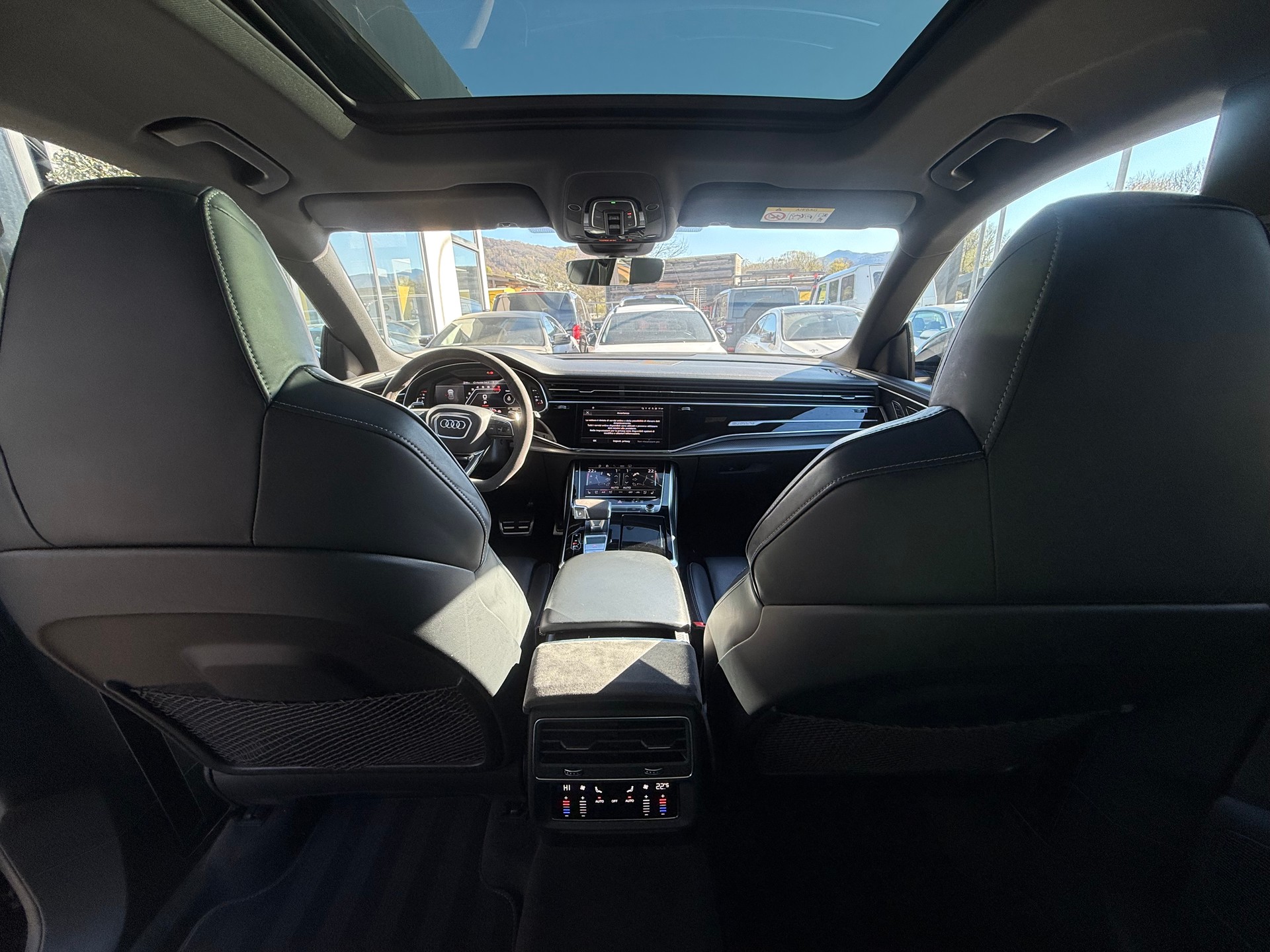 AUDI RSQ8 quattro tiptronic-image-16