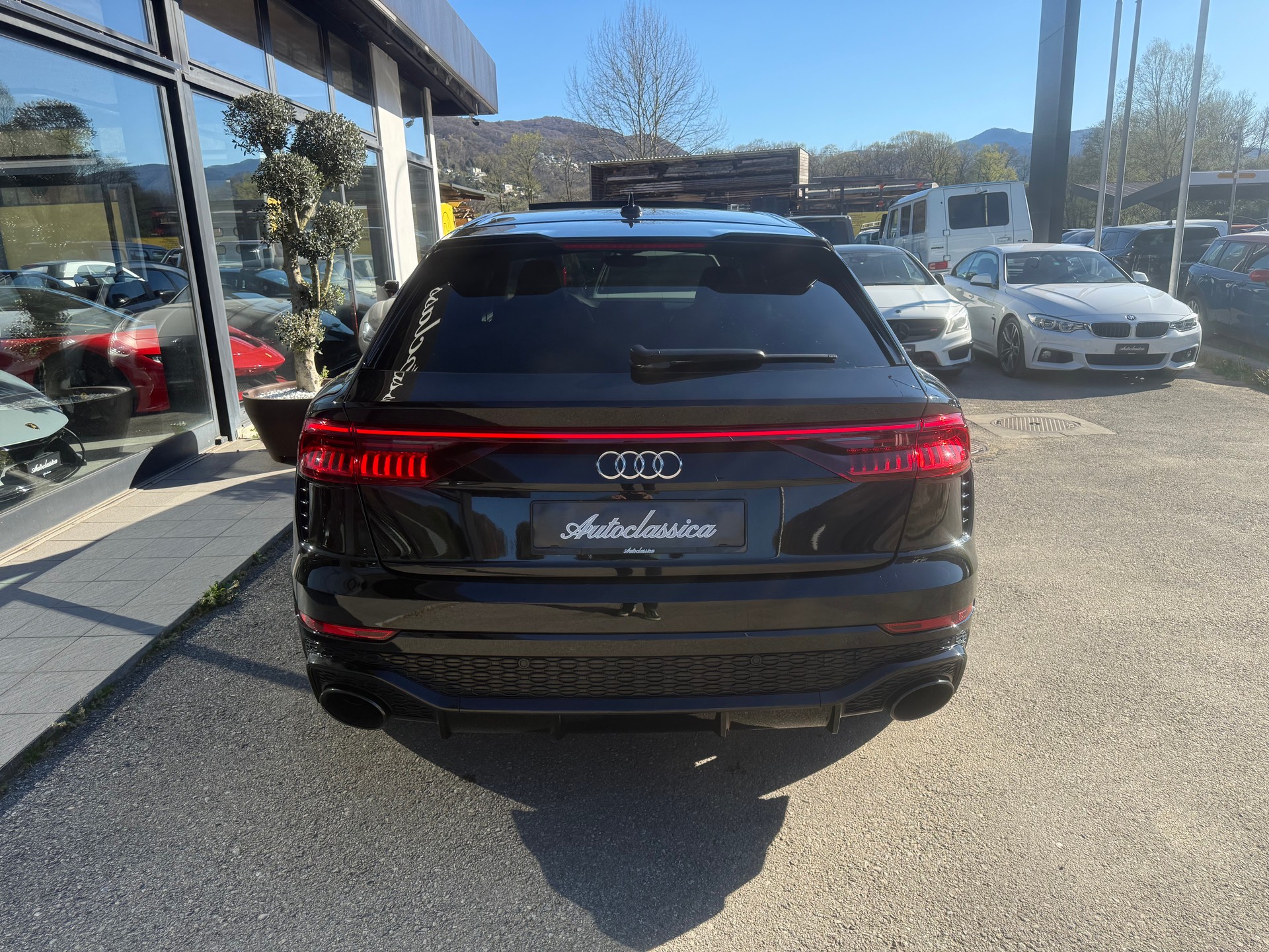 AUDI RSQ8 quattro tiptronic-image-2