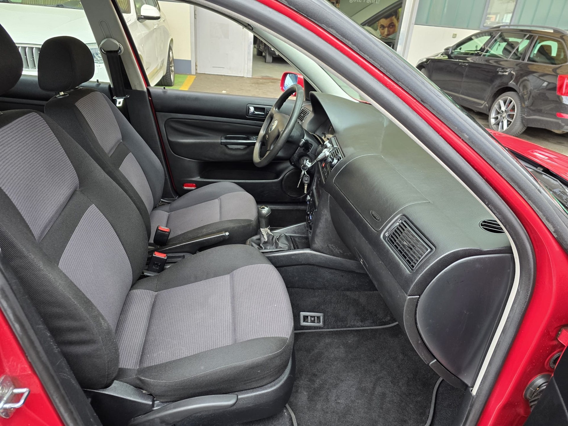 VW Golf 1.9 TDI-image-10