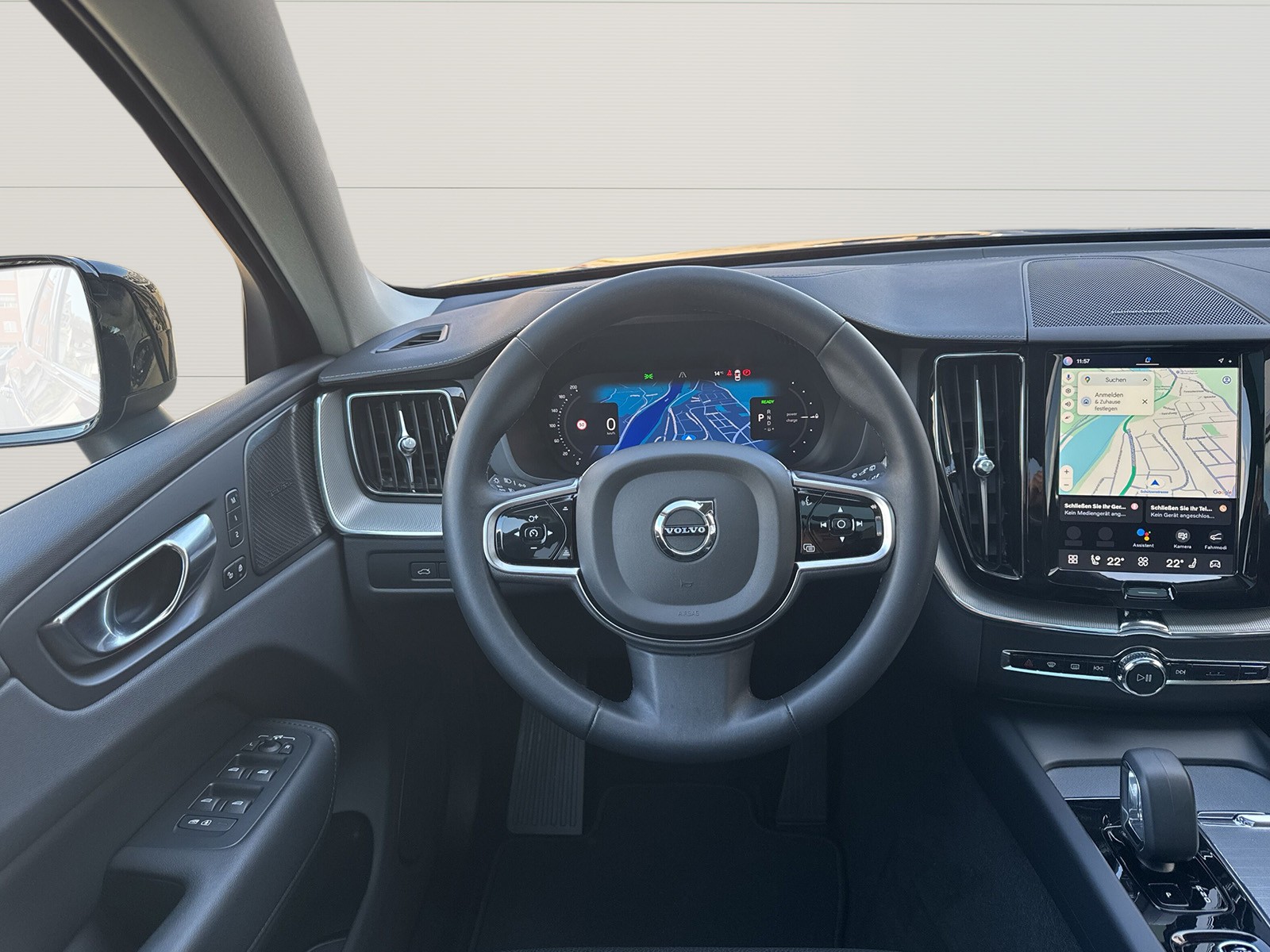 VOLVO XC60 2.0 T6 TE Ultimate Dark eAWD-image-13