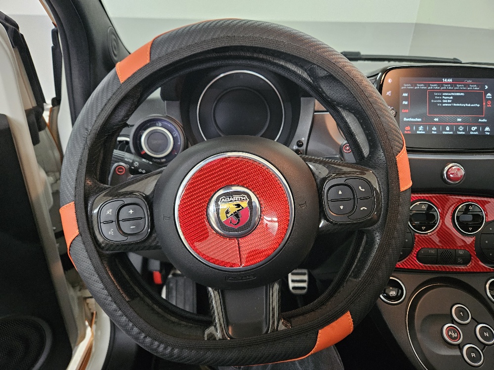 FIAT 695 1.4 16V Turbo Abarth 695 Competizione Dualogic-image-10