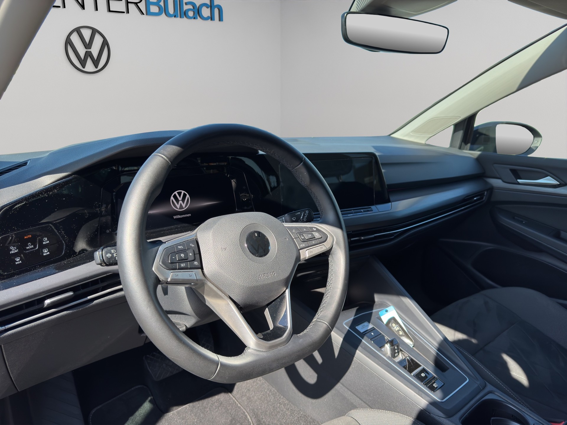 VW Golf 1.5 eTSI mHEV ACT Style DSG-image-8