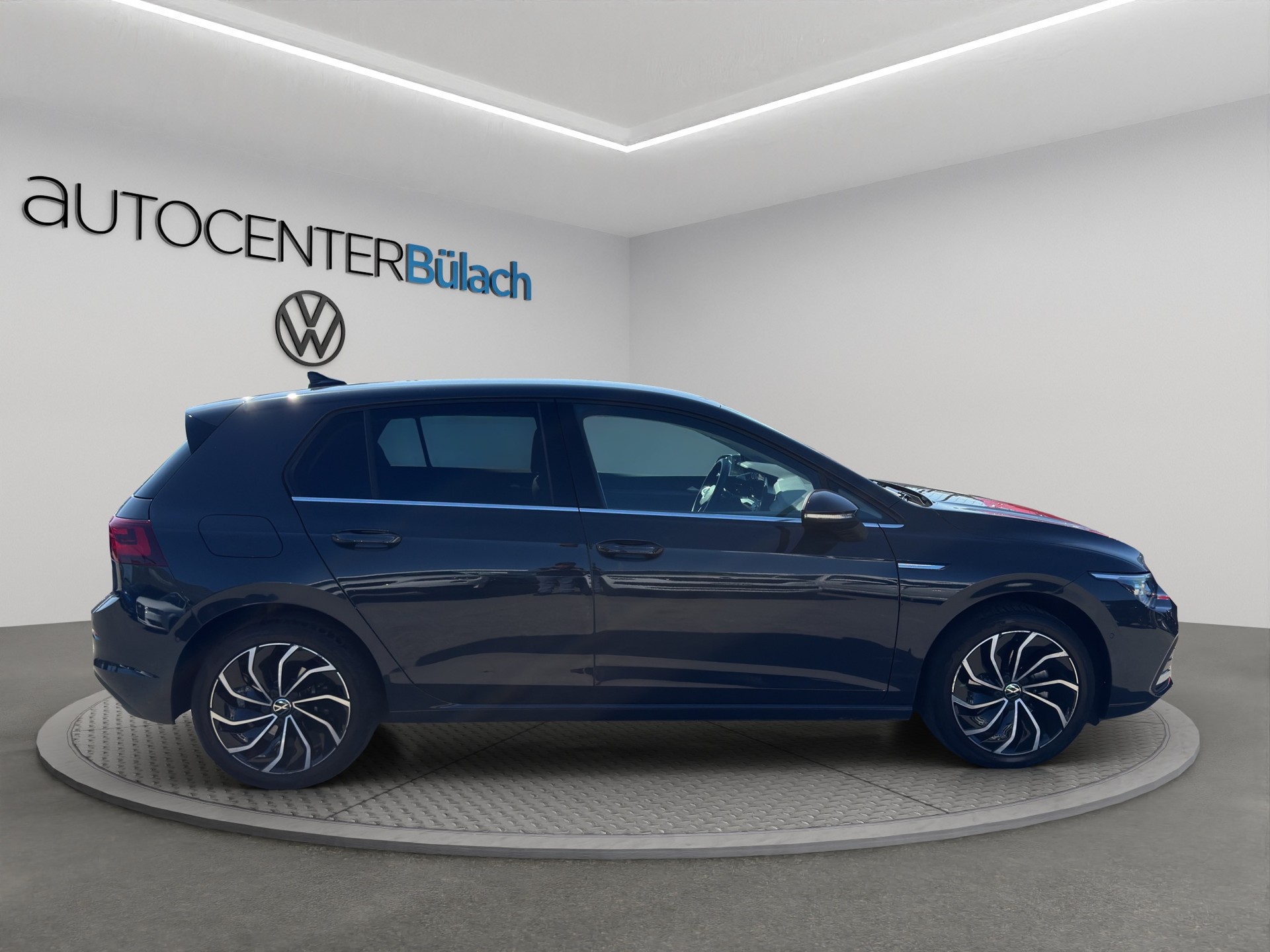 VW Golf 1.5 eTSI mHEV ACT Style DSG-image-3