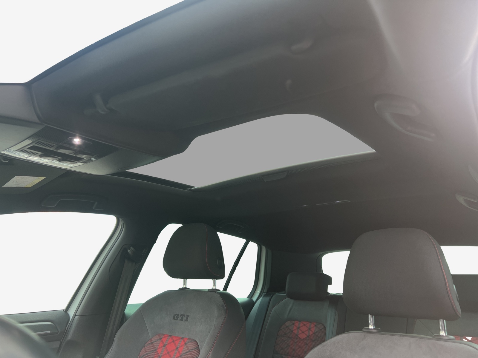 VW Golf 2.0 TSI GTI TCR DSG-image-15