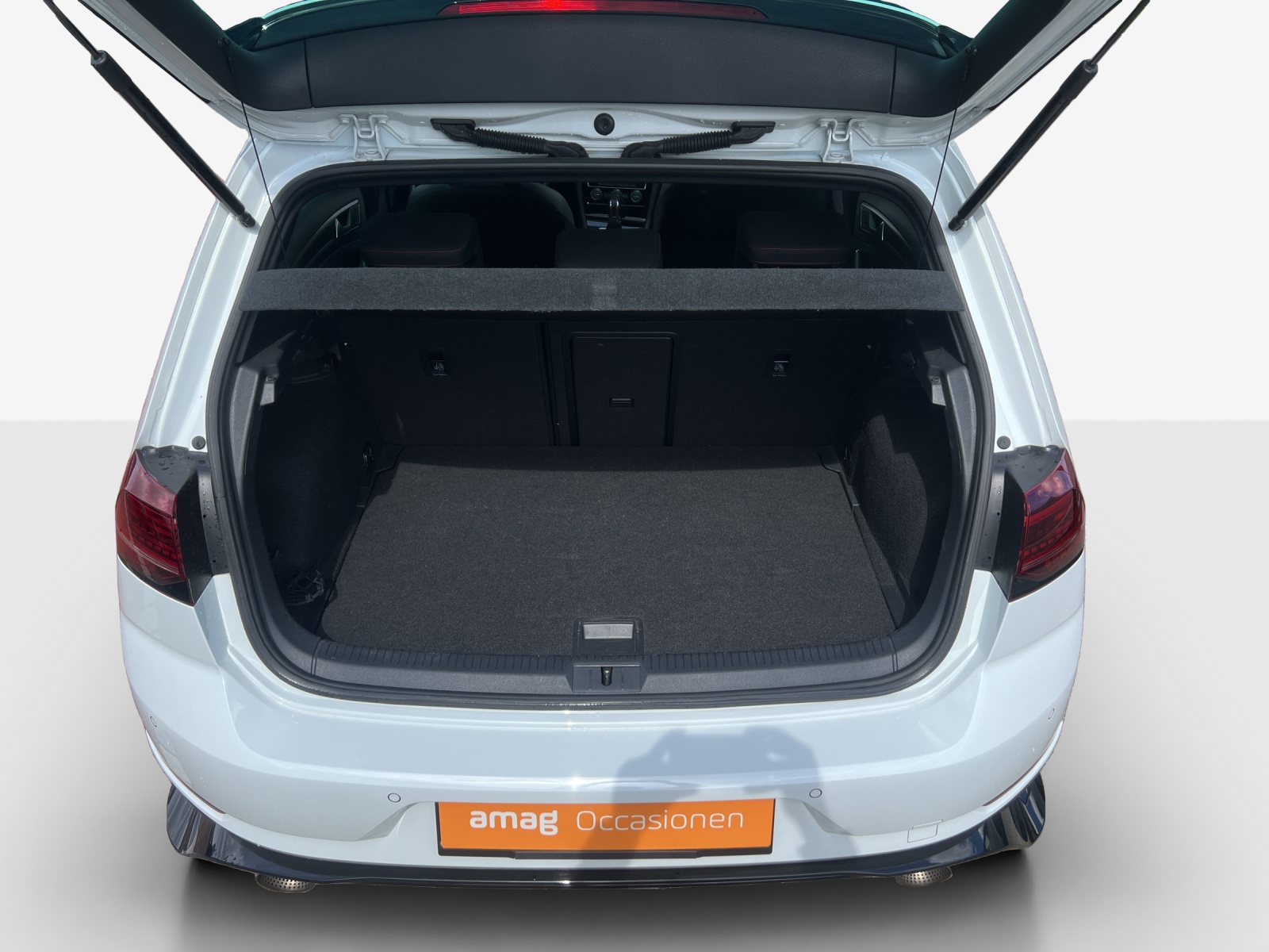 VW Golf 2.0 TSI GTI TCR DSG-image-12
