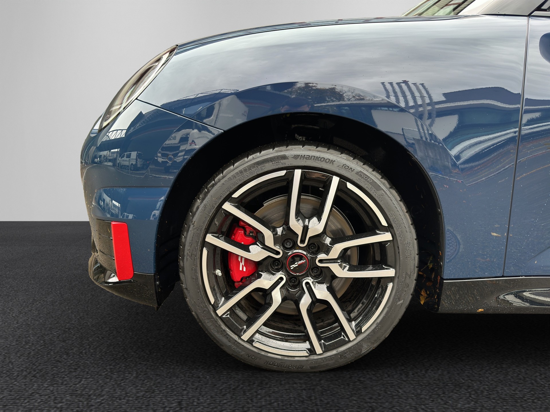 MINI JCWe 3door-image-10