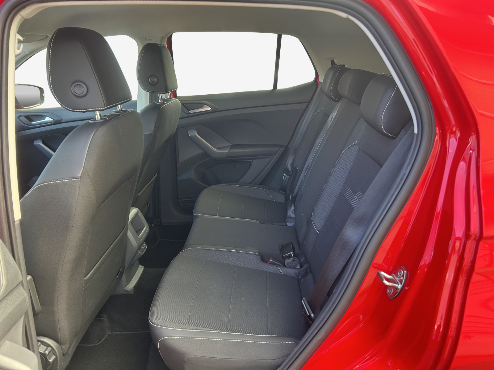 VW T-Cross 1.5 TSI EVO ACT Life DSG-image-11