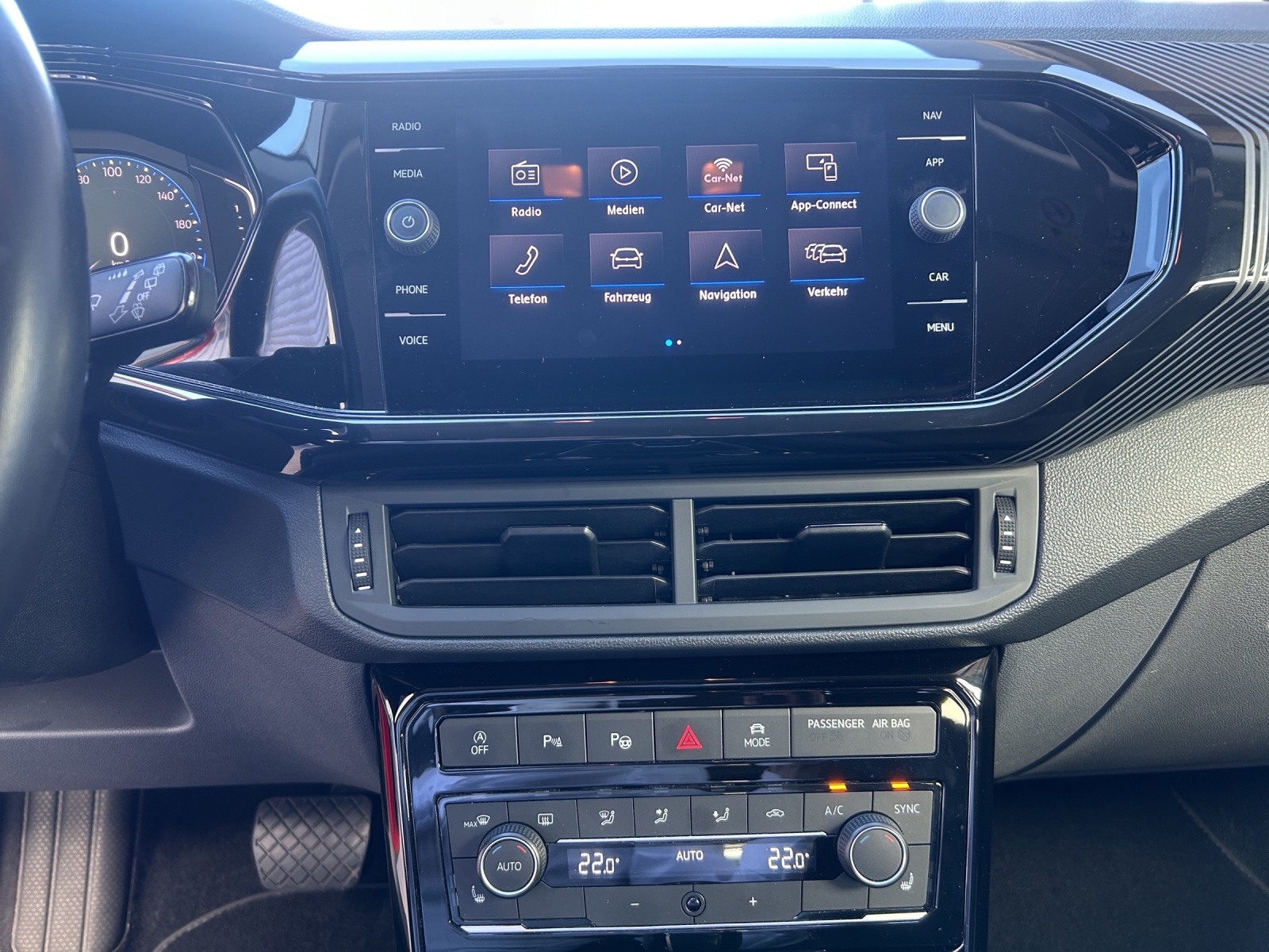 VW T-Cross 1.5 TSI EVO ACT Life DSG-image-10